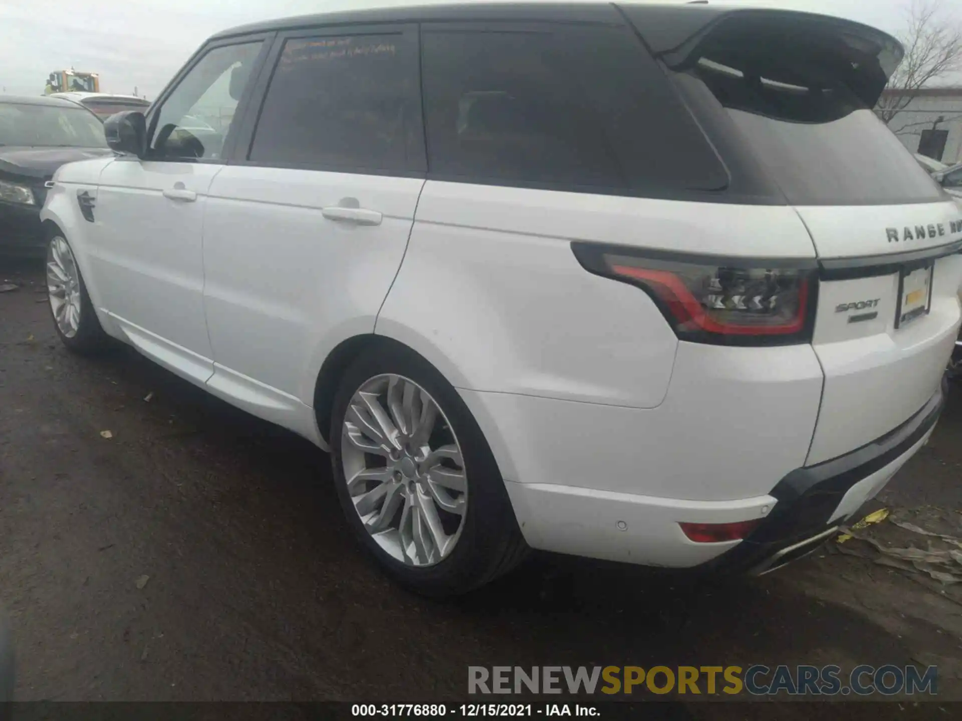 3 Photograph of a damaged car SALWR2REXKA825009 LAND ROVER RANGE ROVER SPORT 2019