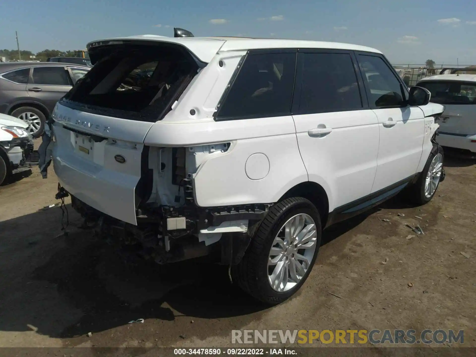 4 Photograph of a damaged car SALWR2RK3KA823432 LAND ROVER RANGE ROVER SPORT 2019