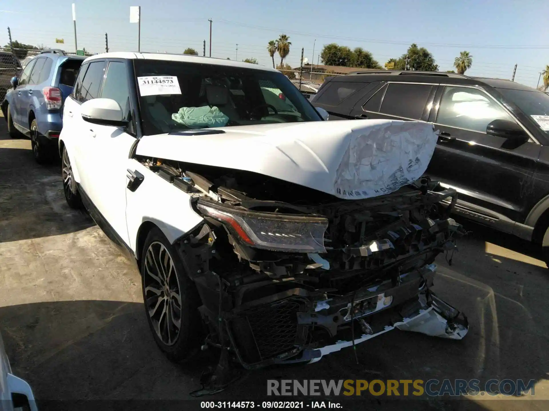 1 Photograph of a damaged car SALWR2RU4KA868462 LAND ROVER RANGE ROVER SPORT 2019