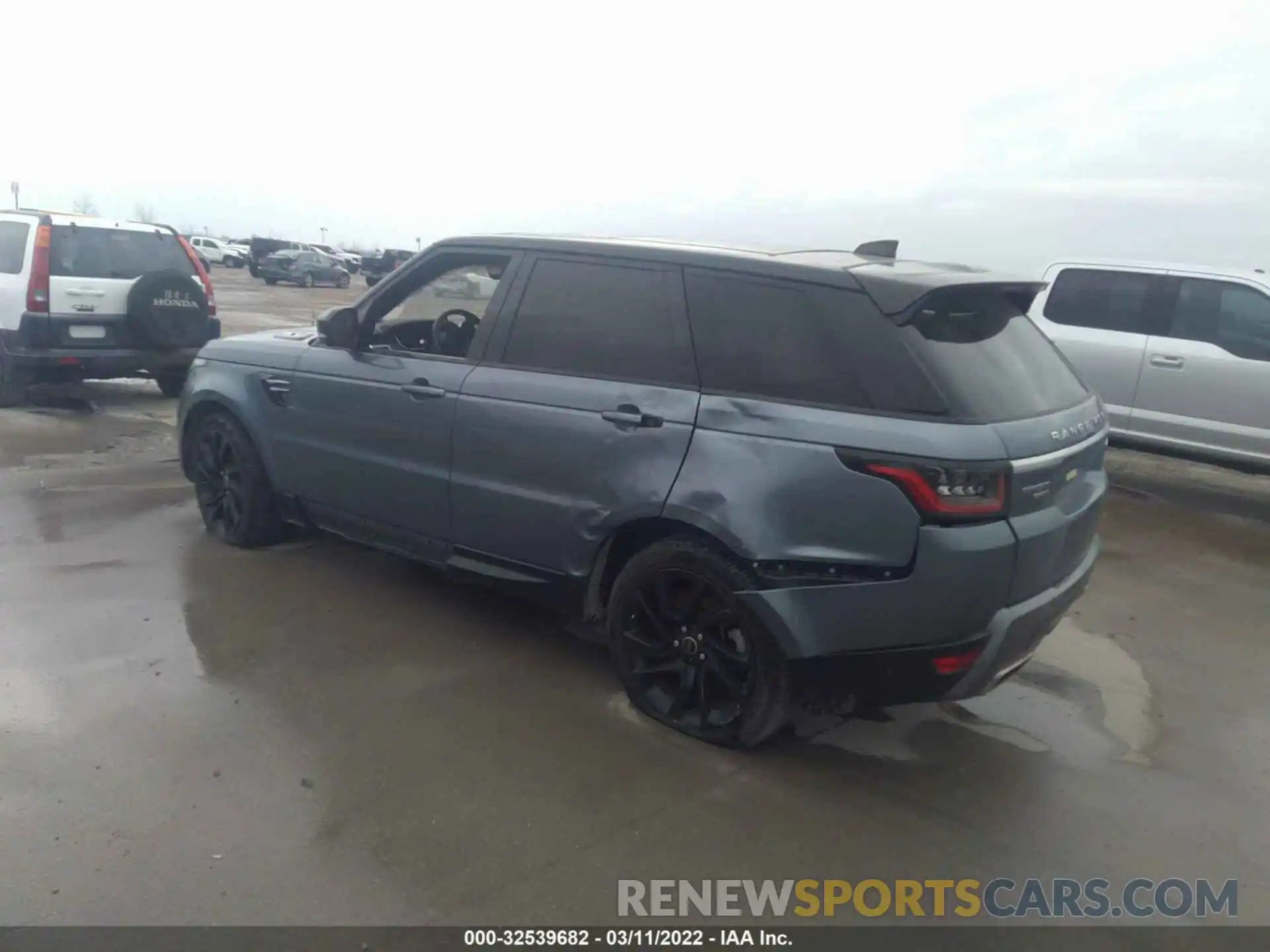 3 Фотография поврежденного автомобиля SALWR2RV0KA819302 LAND ROVER RANGE ROVER SPORT 2019