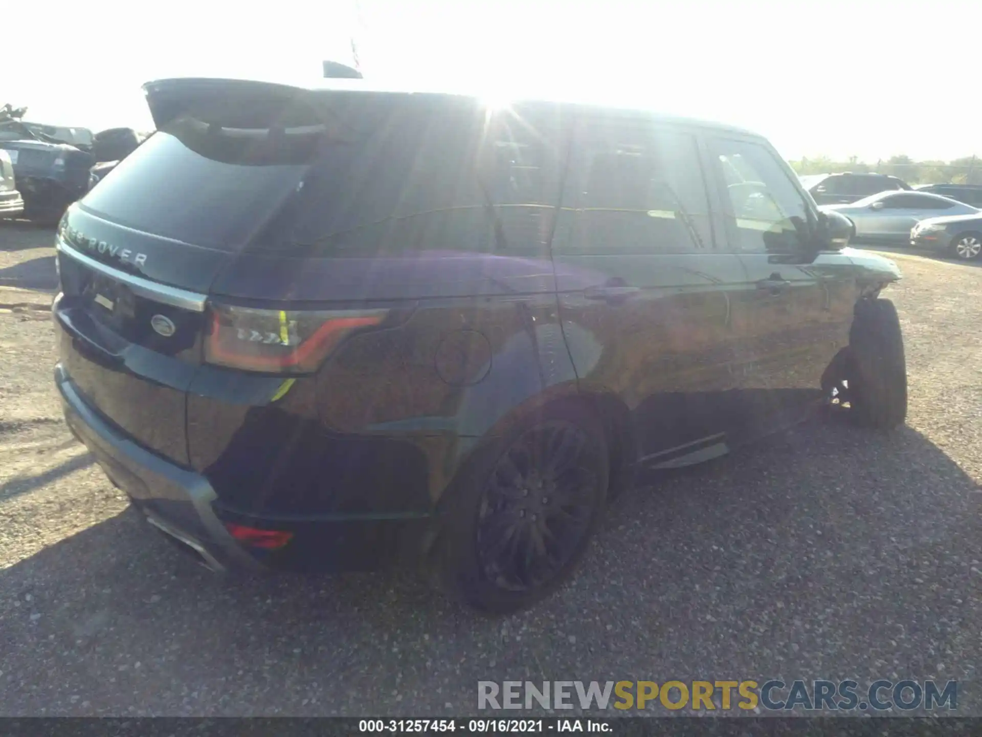 4 Photograph of a damaged car SALWR2RV3KA840595 LAND ROVER RANGE ROVER SPORT 2019