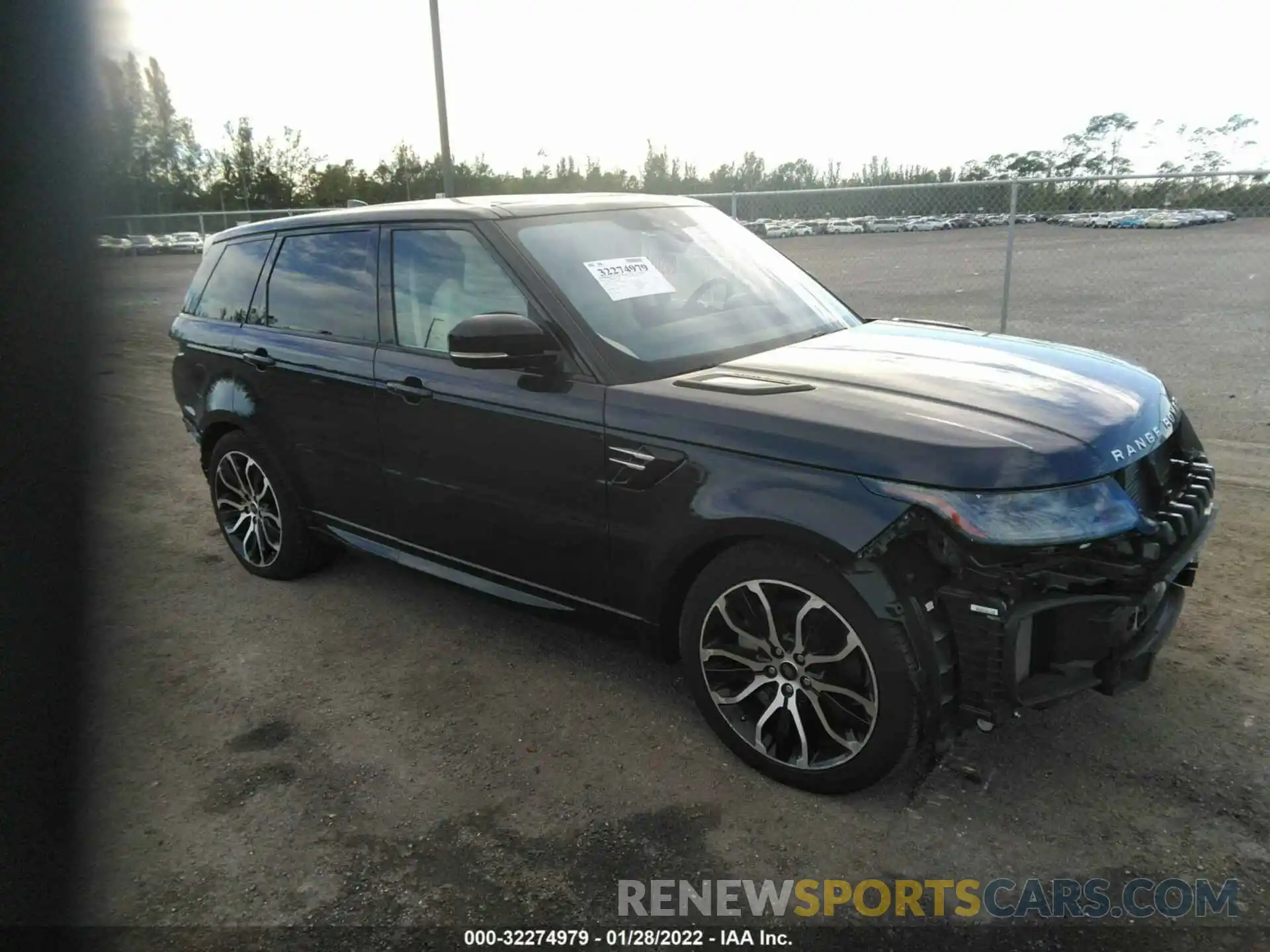 3 Фотография поврежденного автомобиля SALWR2RV4KA845675 LAND ROVER RANGE ROVER SPORT 2019