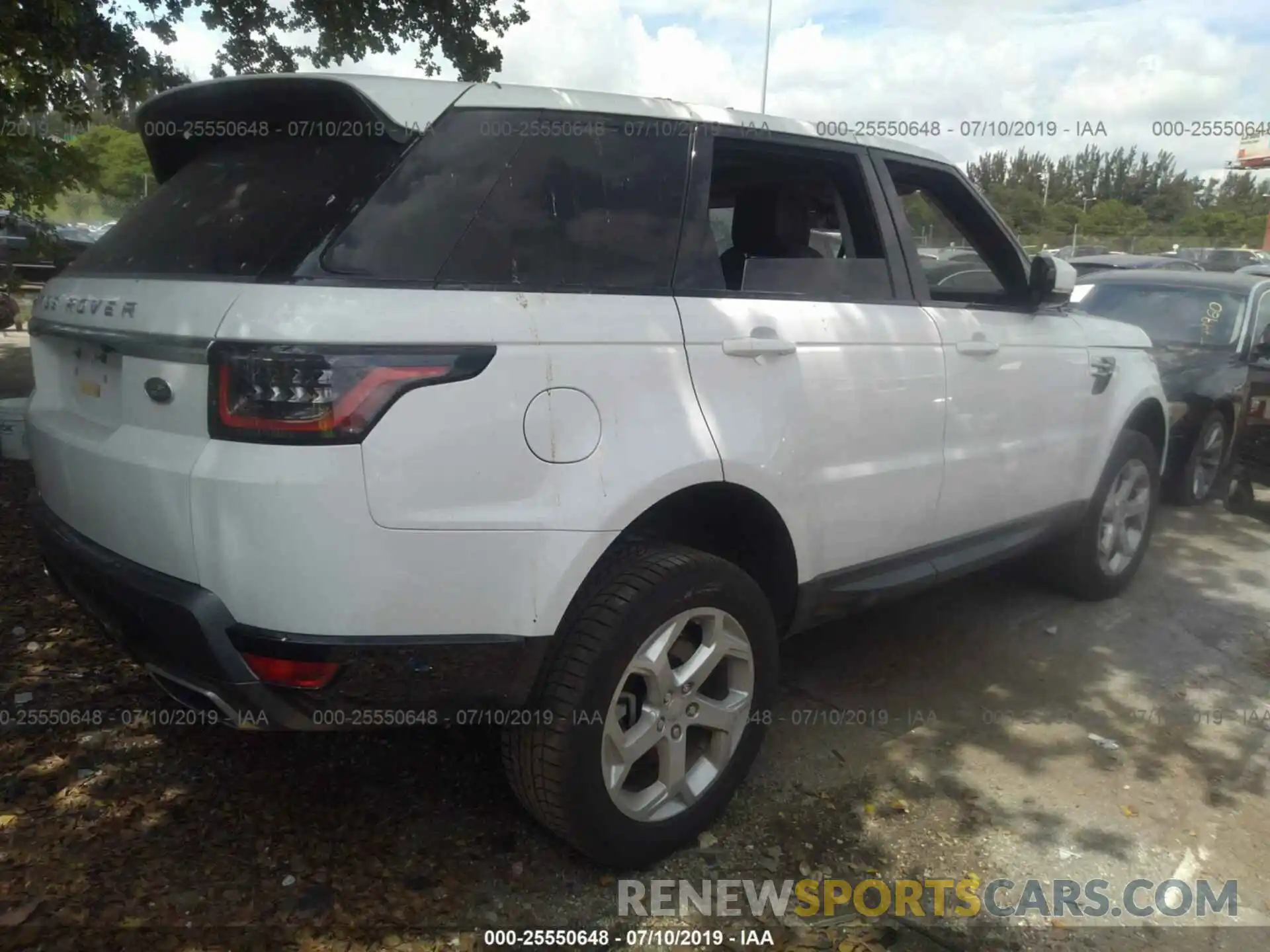 4 Фотография поврежденного автомобиля SALWR2RV5KA818422 LAND ROVER RANGE ROVER SPORT 2019