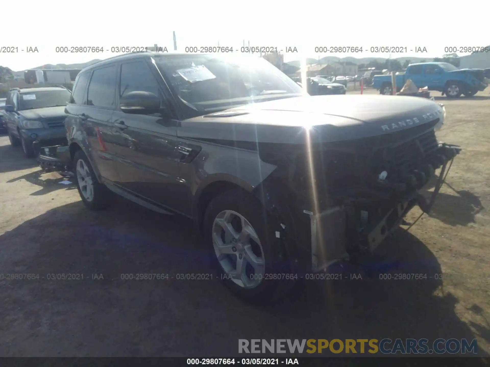 1 Фотография поврежденного автомобиля SALWR2RV9KA816138 LAND ROVER RANGE ROVER SPORT 2019