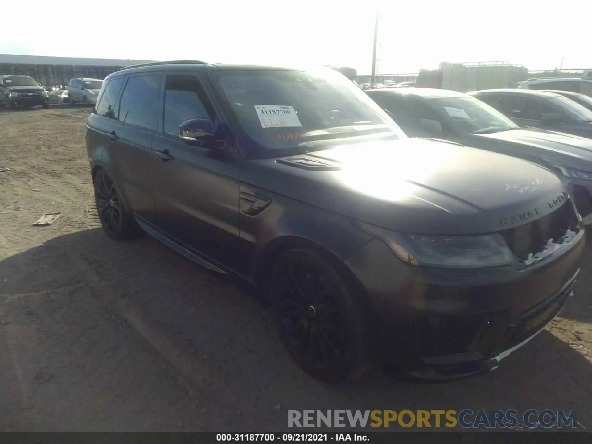 1 Фотография поврежденного автомобиля SALWR2RV9KA818021 LAND ROVER RANGE ROVER SPORT 2019