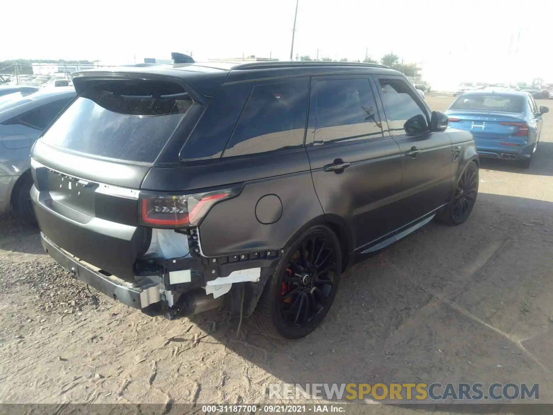 4 Фотография поврежденного автомобиля SALWR2RV9KA818021 LAND ROVER RANGE ROVER SPORT 2019