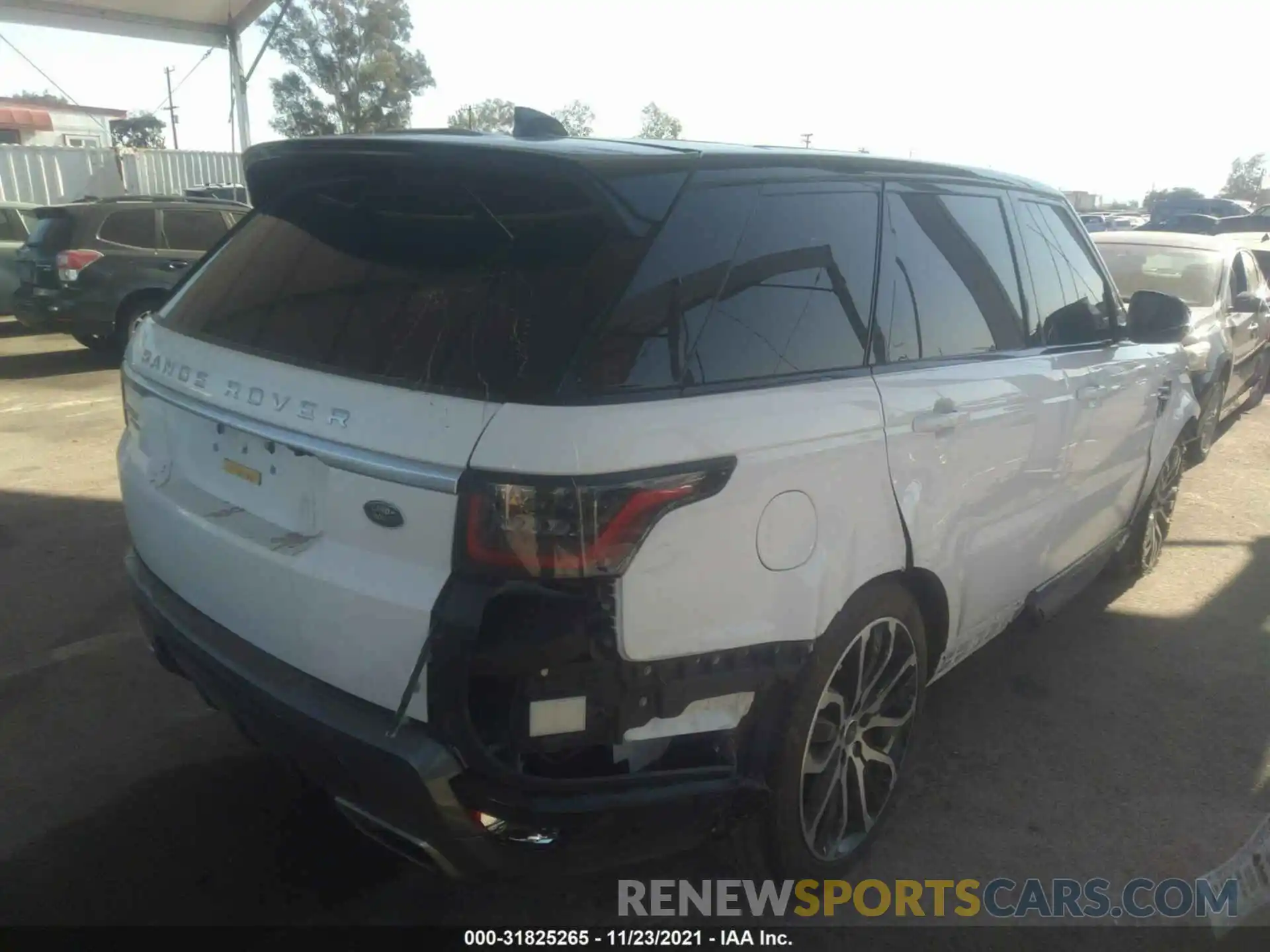 4 Photograph of a damaged car SALWR2RVXKA414967 LAND ROVER RANGE ROVER SPORT 2019