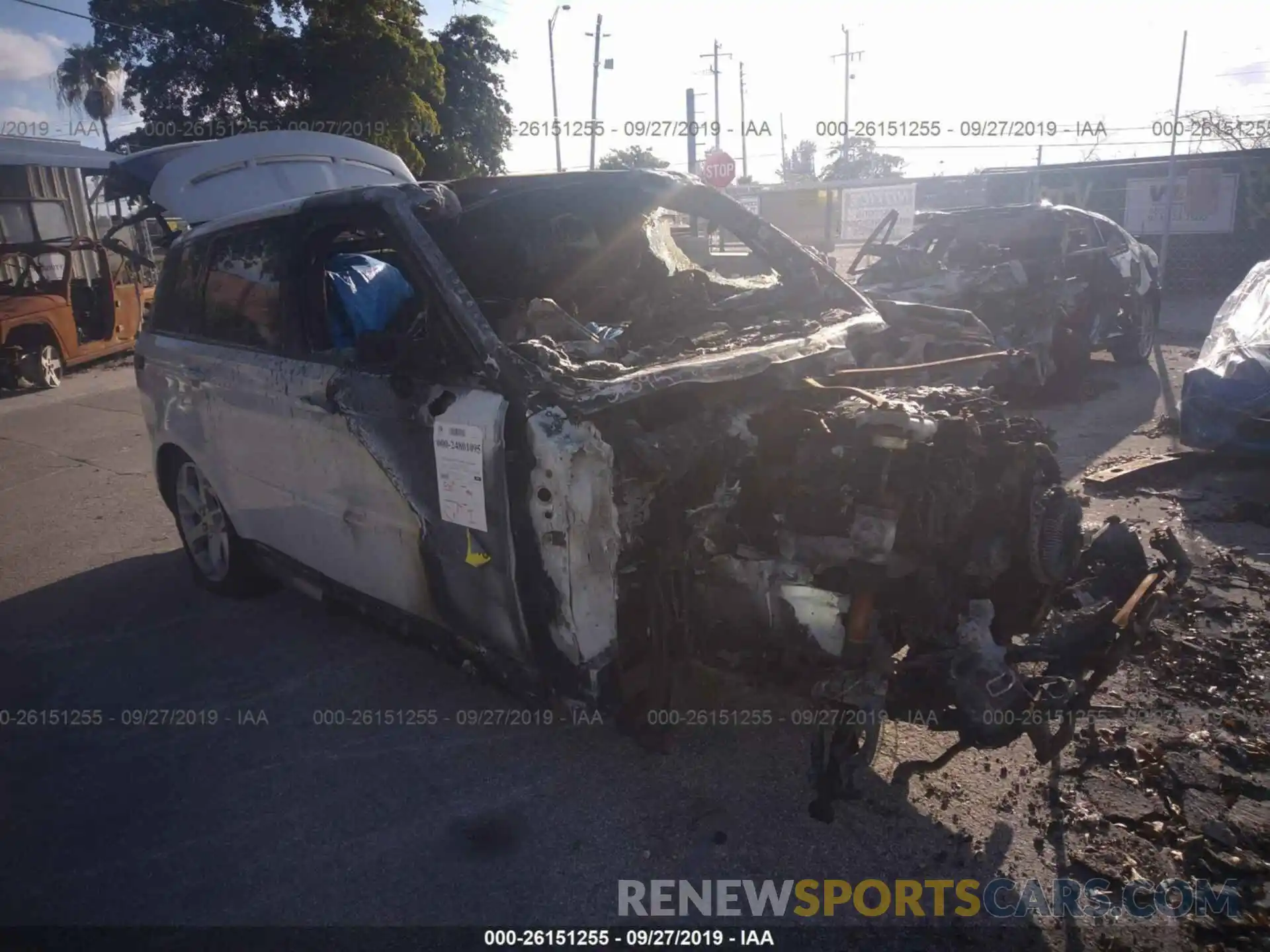 1 Photograph of a damaged car SALWR2RVXKA877062 LAND ROVER RANGE ROVER SPORT 2019