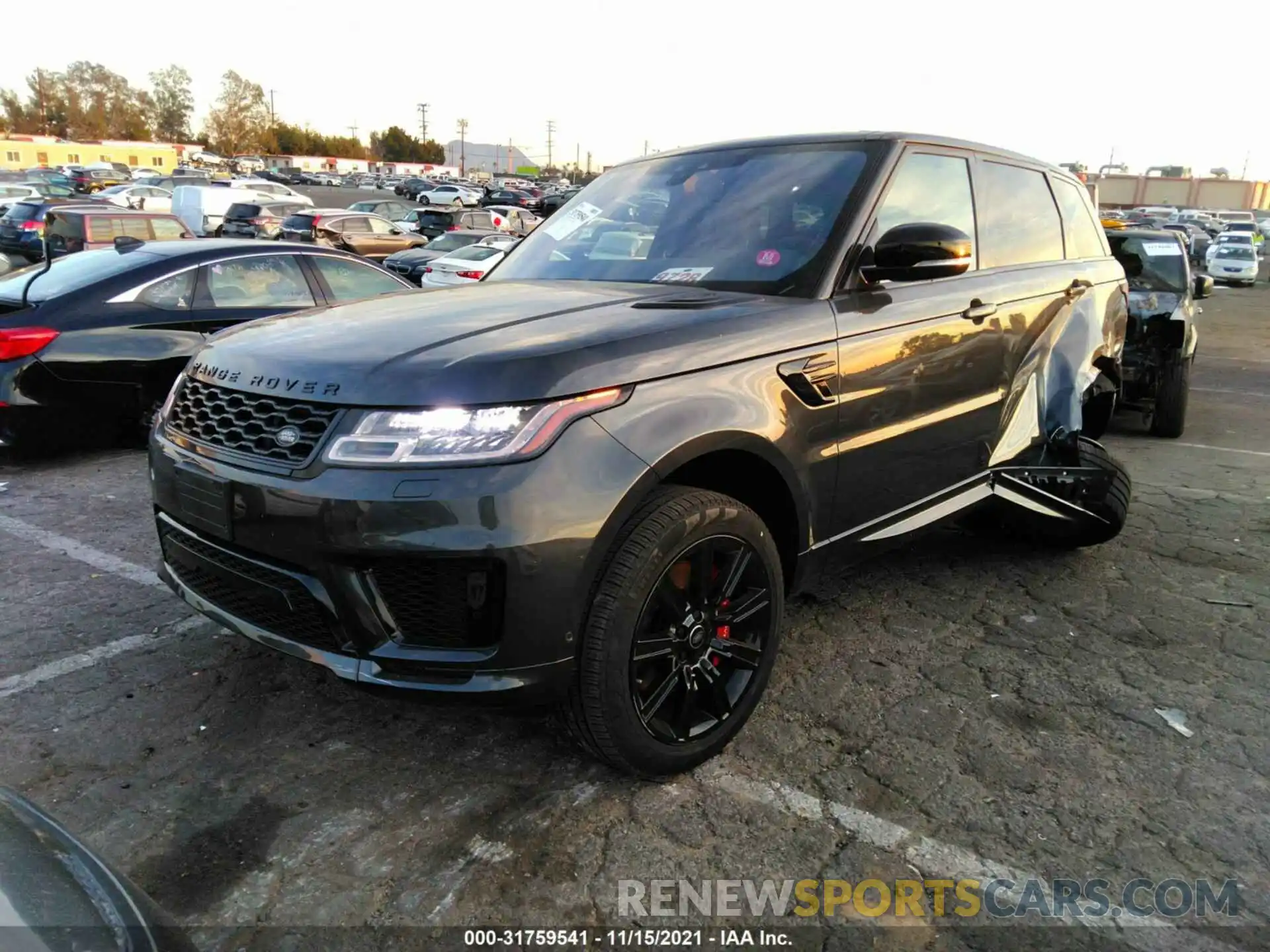 2 Фотография поврежденного автомобиля SALWS2SU0KA872491 LAND ROVER RANGE ROVER SPORT 2019