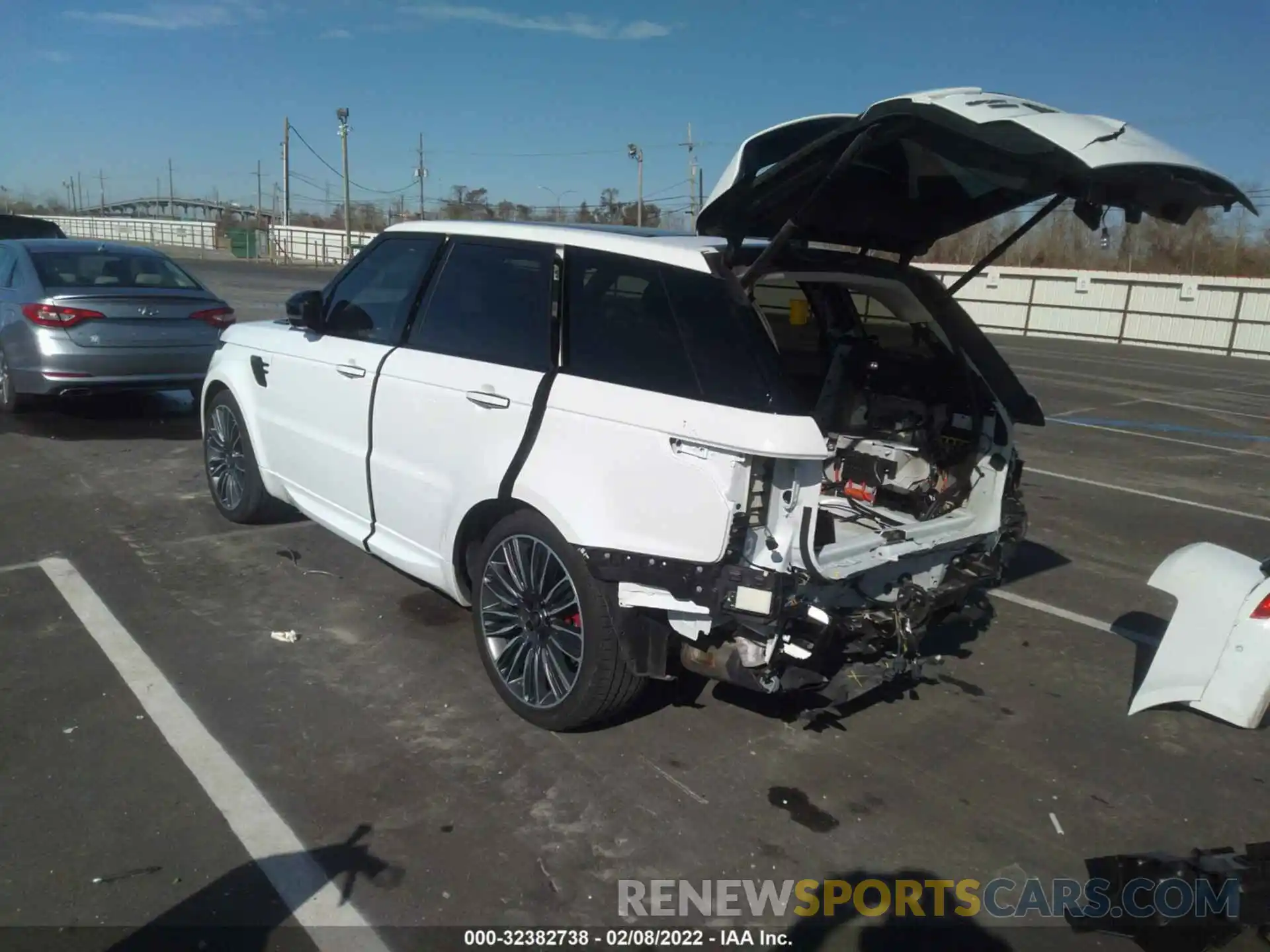 3 Photograph of a damaged car SALWV2RE7KA862224 LAND ROVER RANGE ROVER SPORT 2019