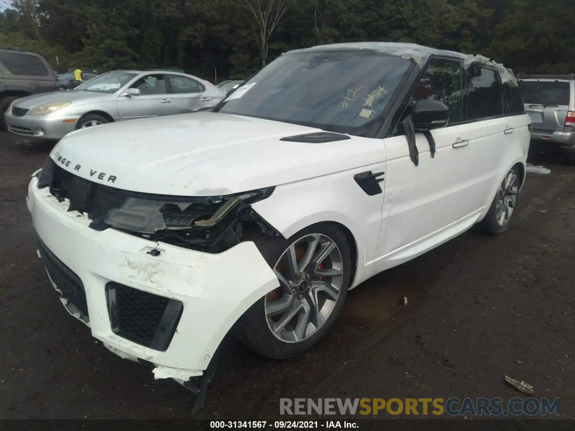 2 Фотография поврежденного автомобиля SALWV2SV1KA421666 LAND ROVER RANGE ROVER SPORT 2019