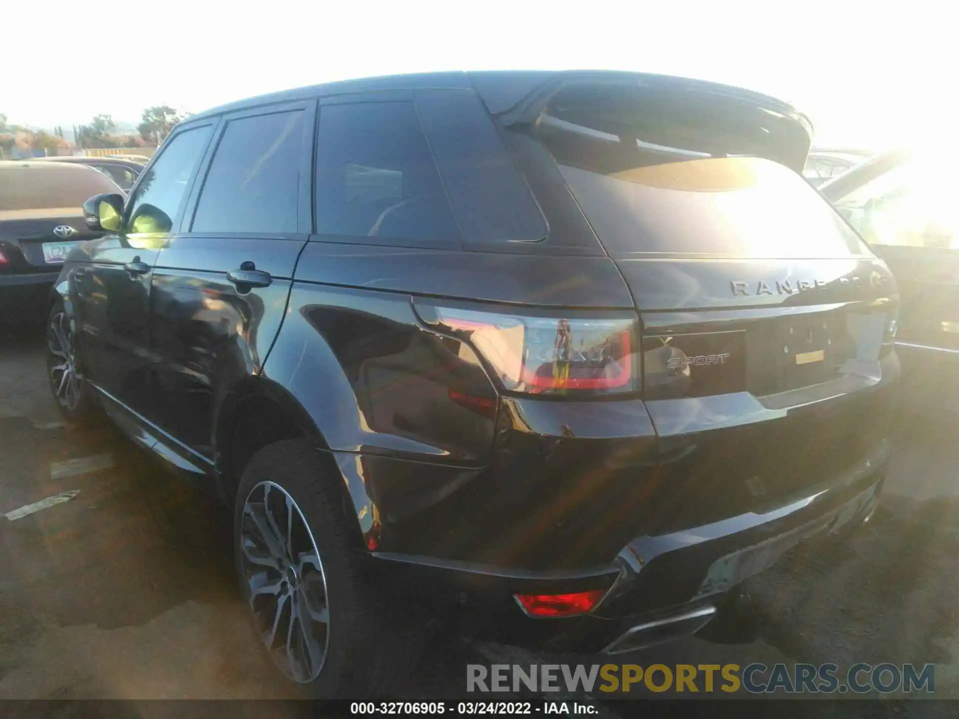 3 Photograph of a damaged car SALWV2SV3KA838741 LAND ROVER RANGE ROVER SPORT 2019