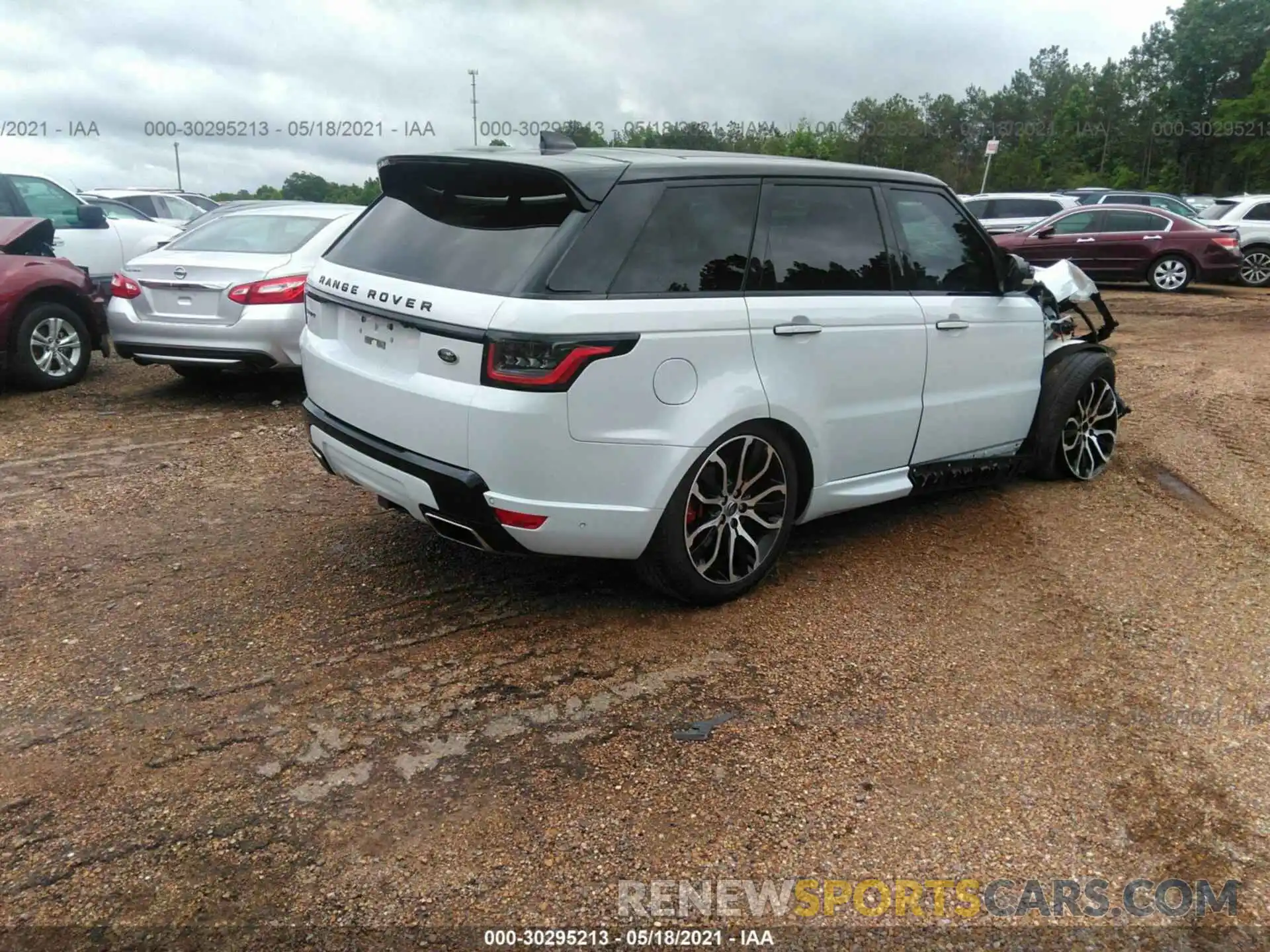 4 Фотография поврежденного автомобиля SALWV2SV8KA417923 LAND ROVER RANGE ROVER SPORT 2019