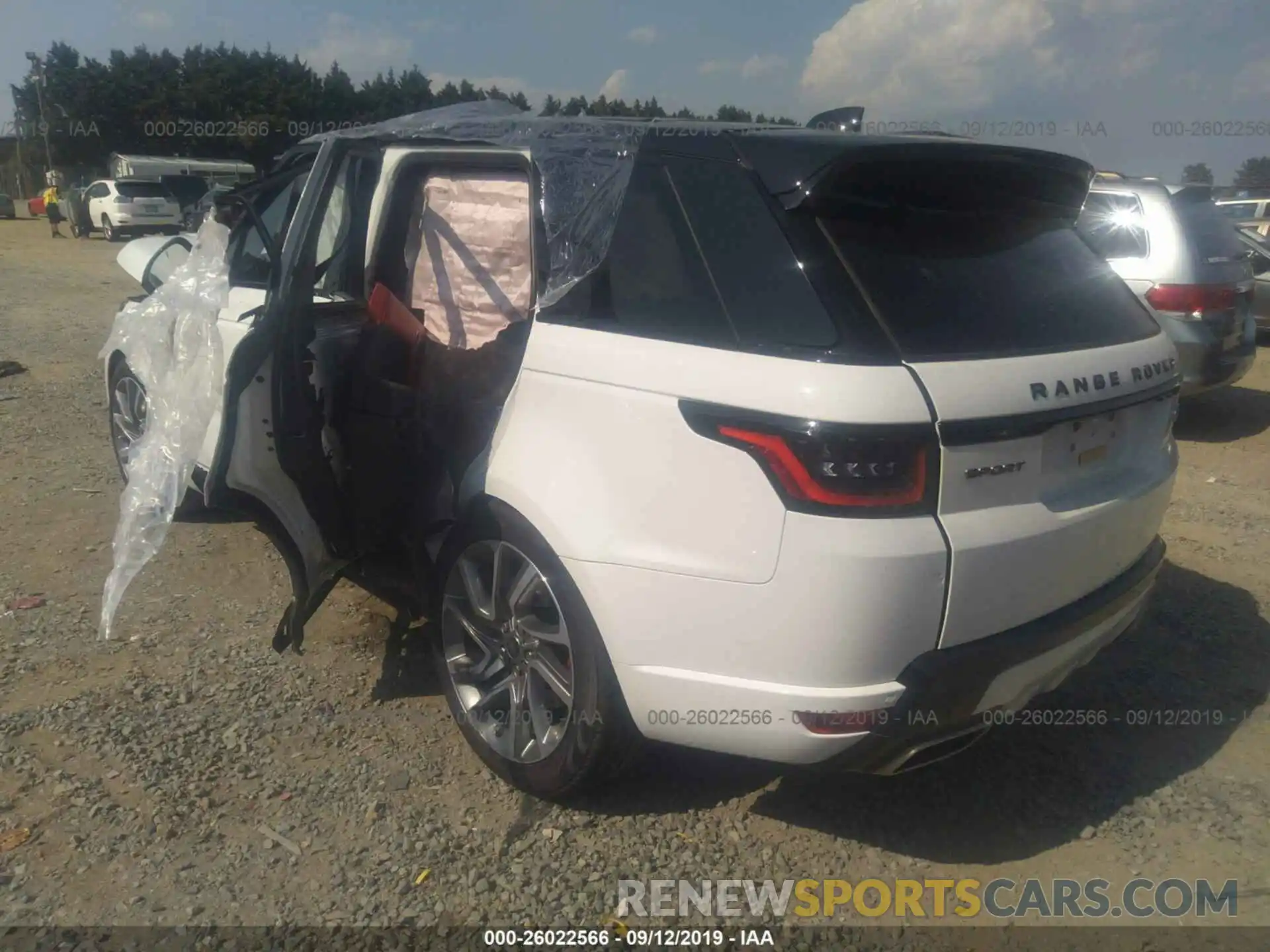 3 Фотография поврежденного автомобиля SALWV2SV9KA416313 LAND ROVER RANGE ROVER SPORT 2019