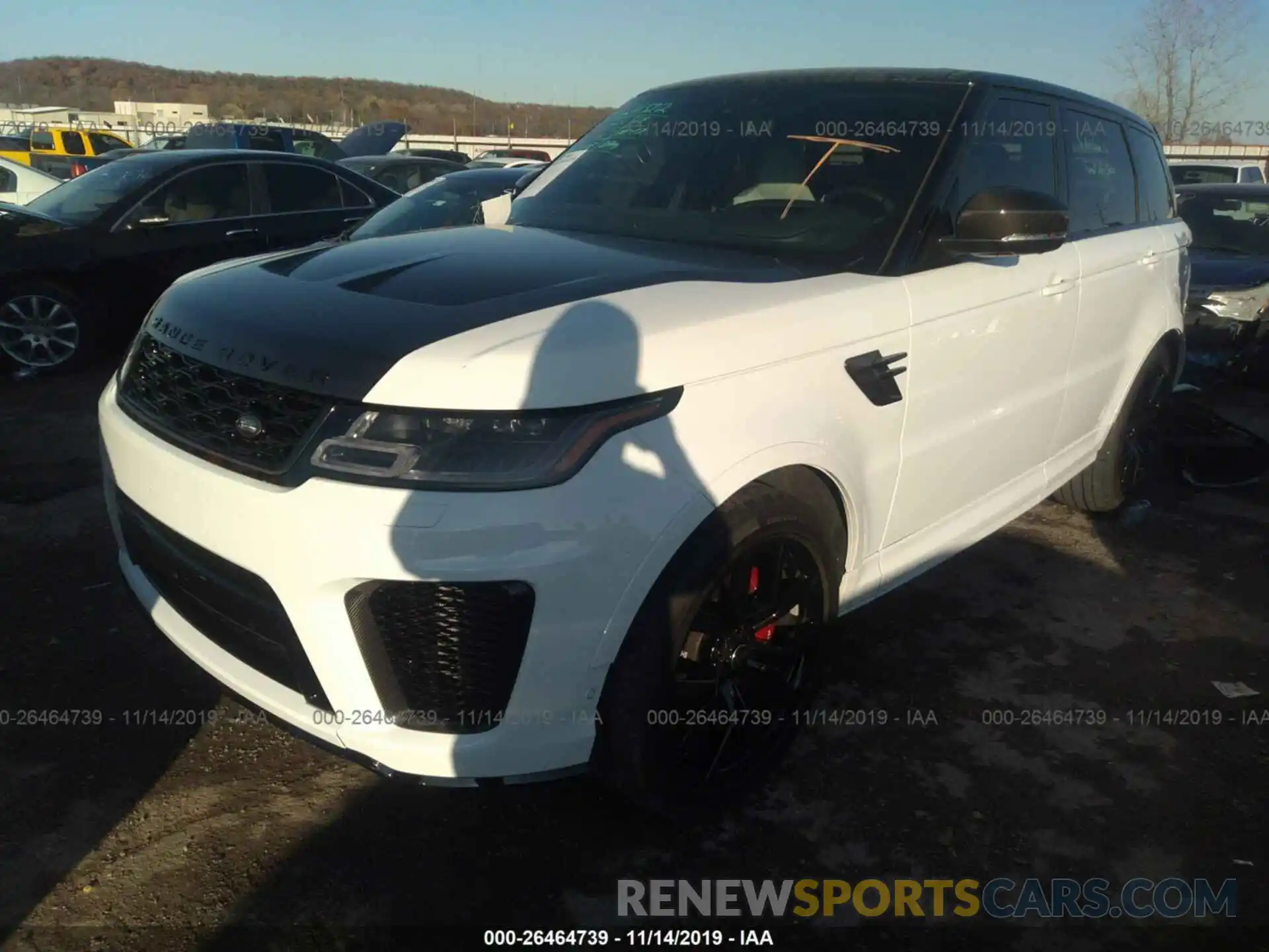 2 Фотография поврежденного автомобиля SALWZ2SE7KA830985 LAND ROVER RANGE ROVER SPORT 2019