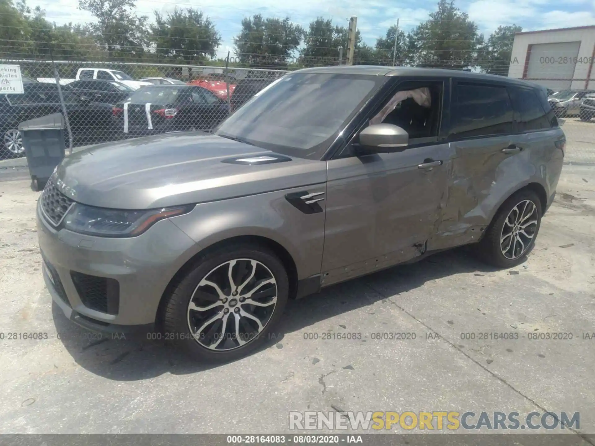 2 Фотография поврежденного автомобиля SALWG2SU4LA706042 LAND ROVER RANGE ROVER SPORT 2020