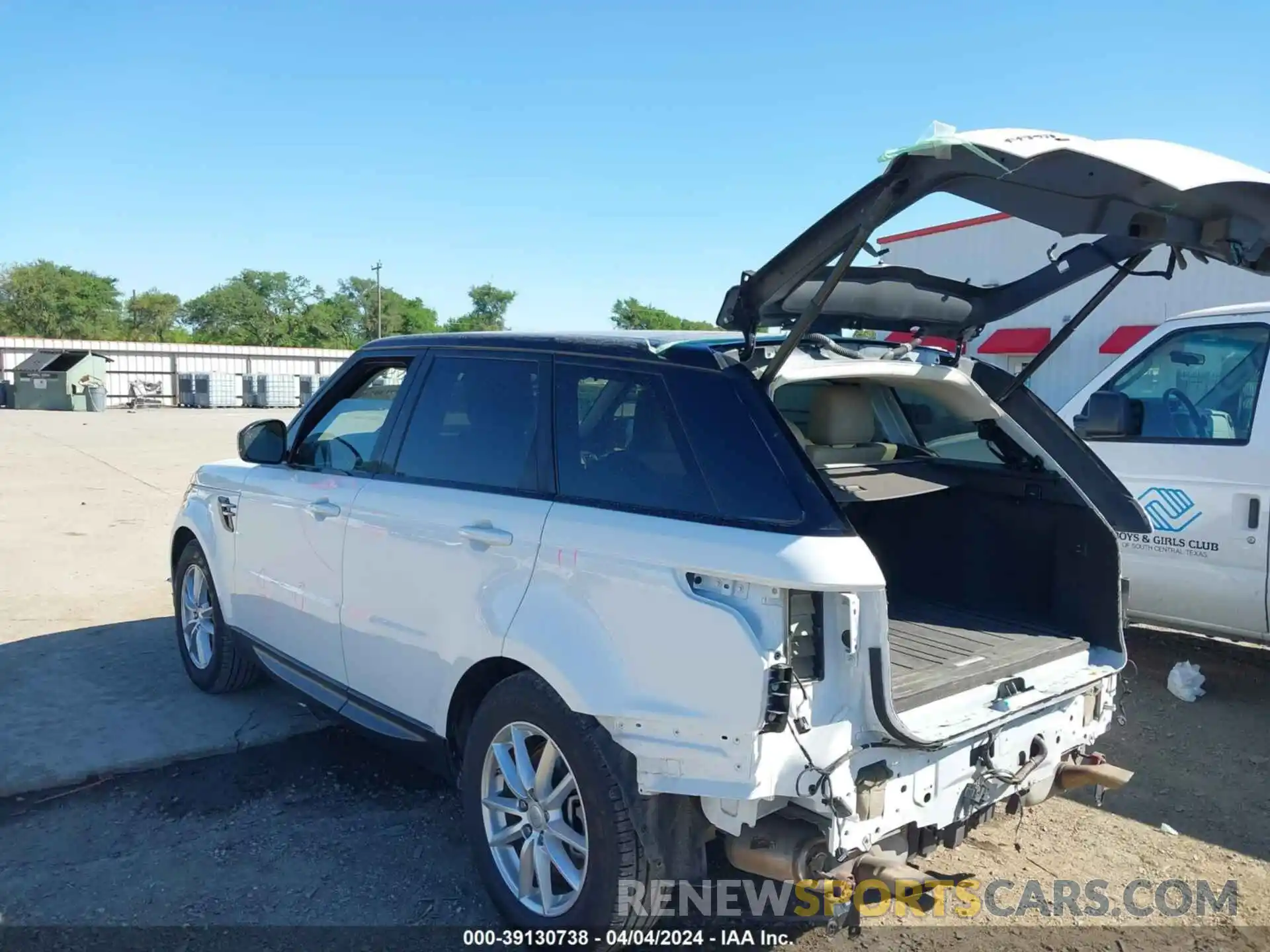 3 Photograph of a damaged car SALWG2SU5LA717860 LAND ROVER RANGE ROVER SPORT 2020