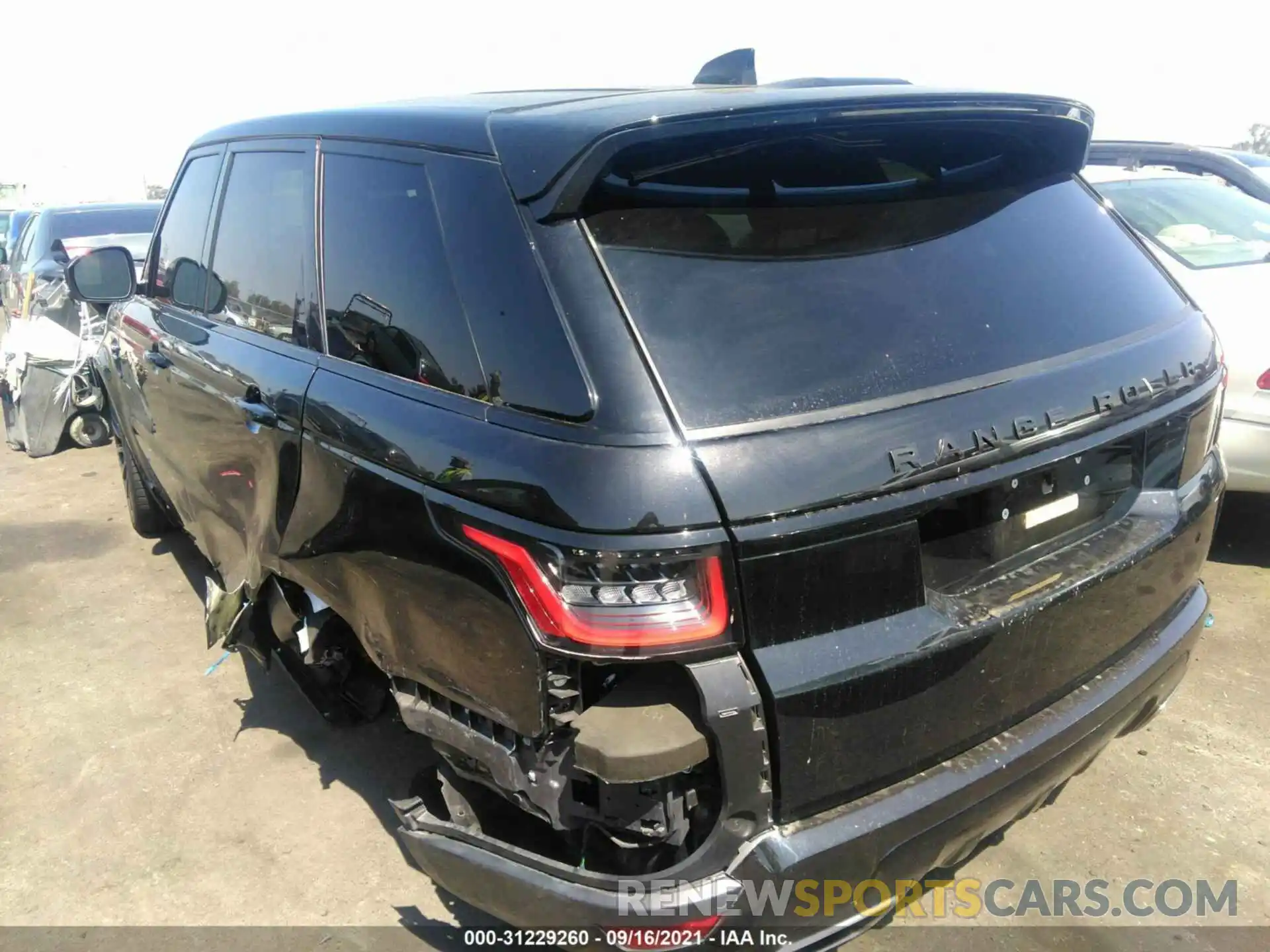 3 Фотография поврежденного автомобиля SALWG2SU6LA882378 LAND ROVER RANGE ROVER SPORT 2020