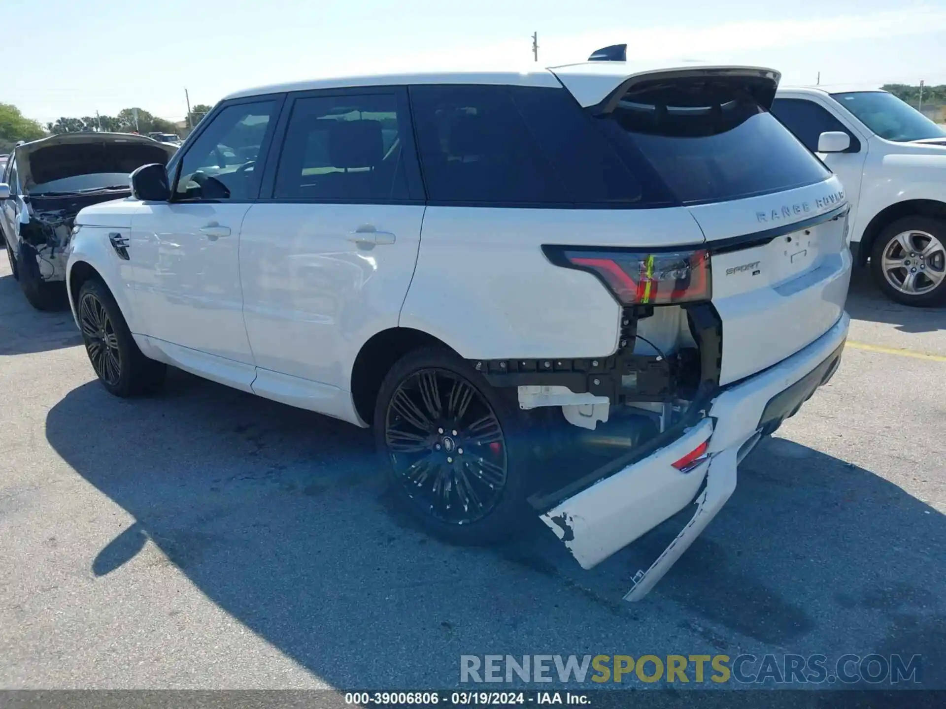 3 Photograph of a damaged car SALWG2SU9LA739716 LAND ROVER RANGE ROVER SPORT 2020