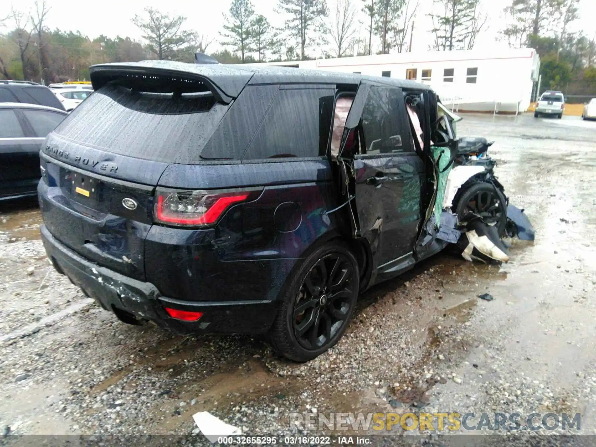 4 Photograph of a damaged car SALWR2SU2LA880444 LAND ROVER RANGE ROVER SPORT 2020