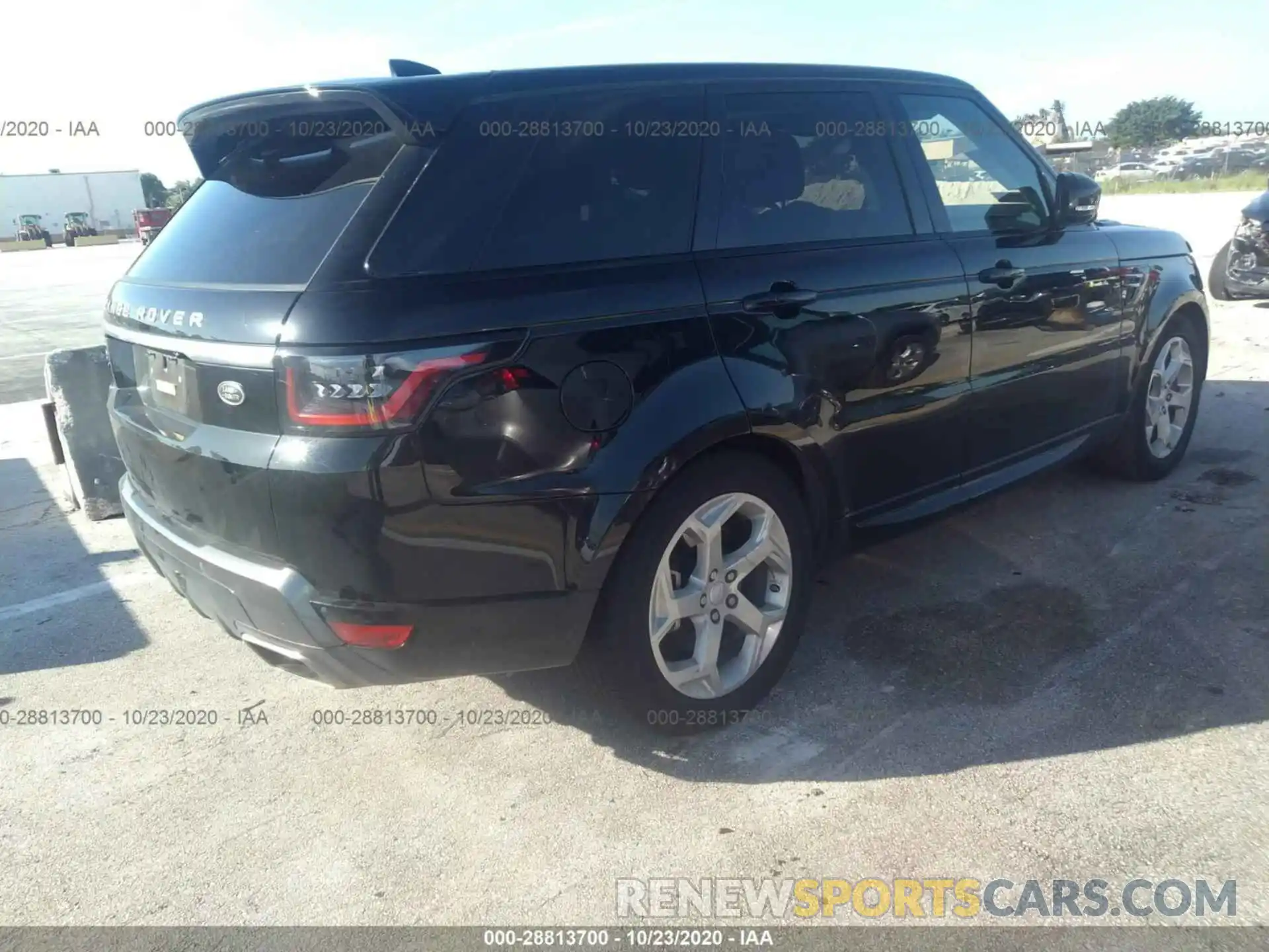 4 Photograph of a damaged car SALWR2SU4LA899979 LAND ROVER RANGE ROVER SPORT 2020