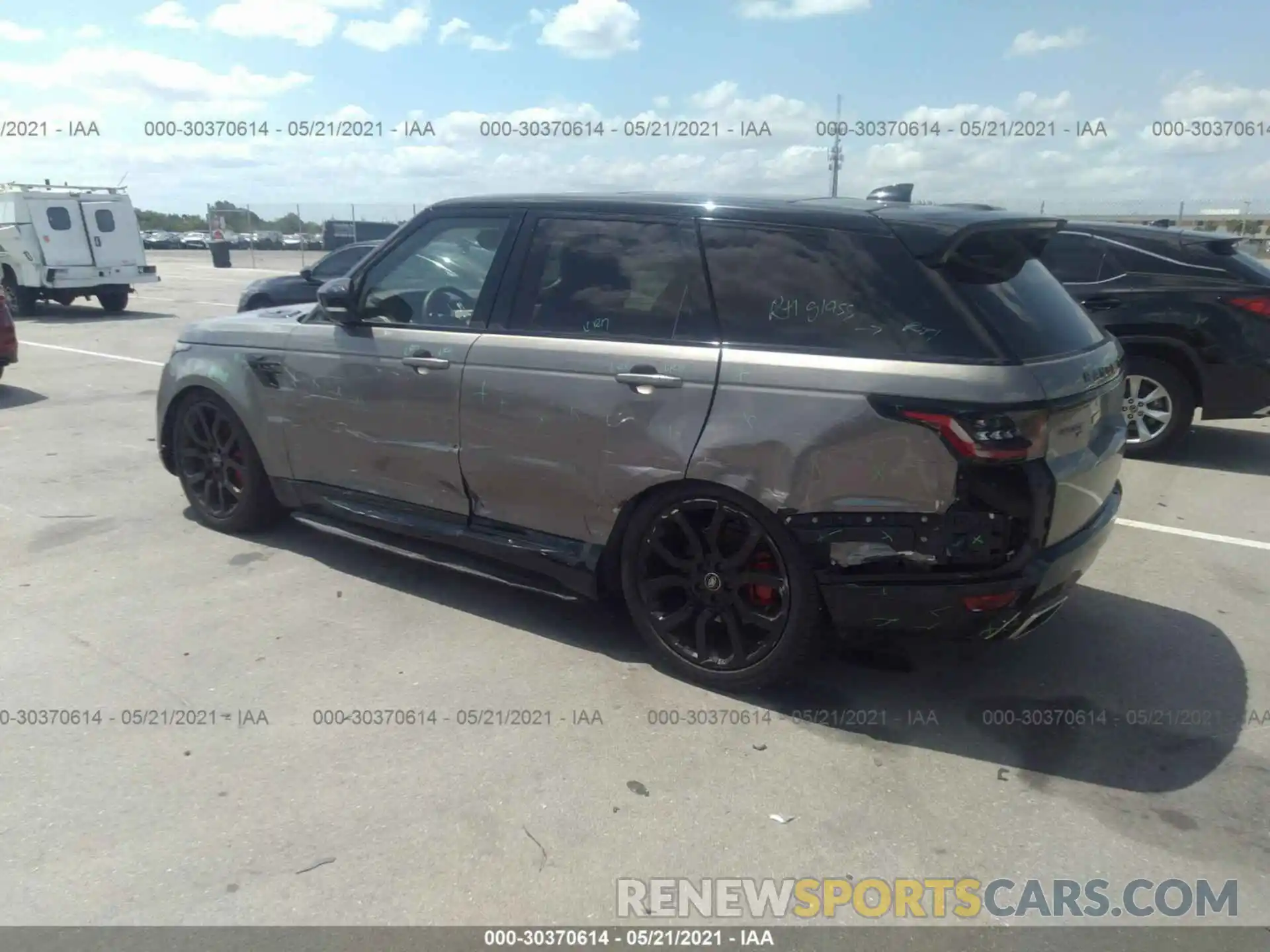 3 Фотография поврежденного автомобиля SALWR2SU5LA746527 LAND ROVER RANGE ROVER SPORT 2020