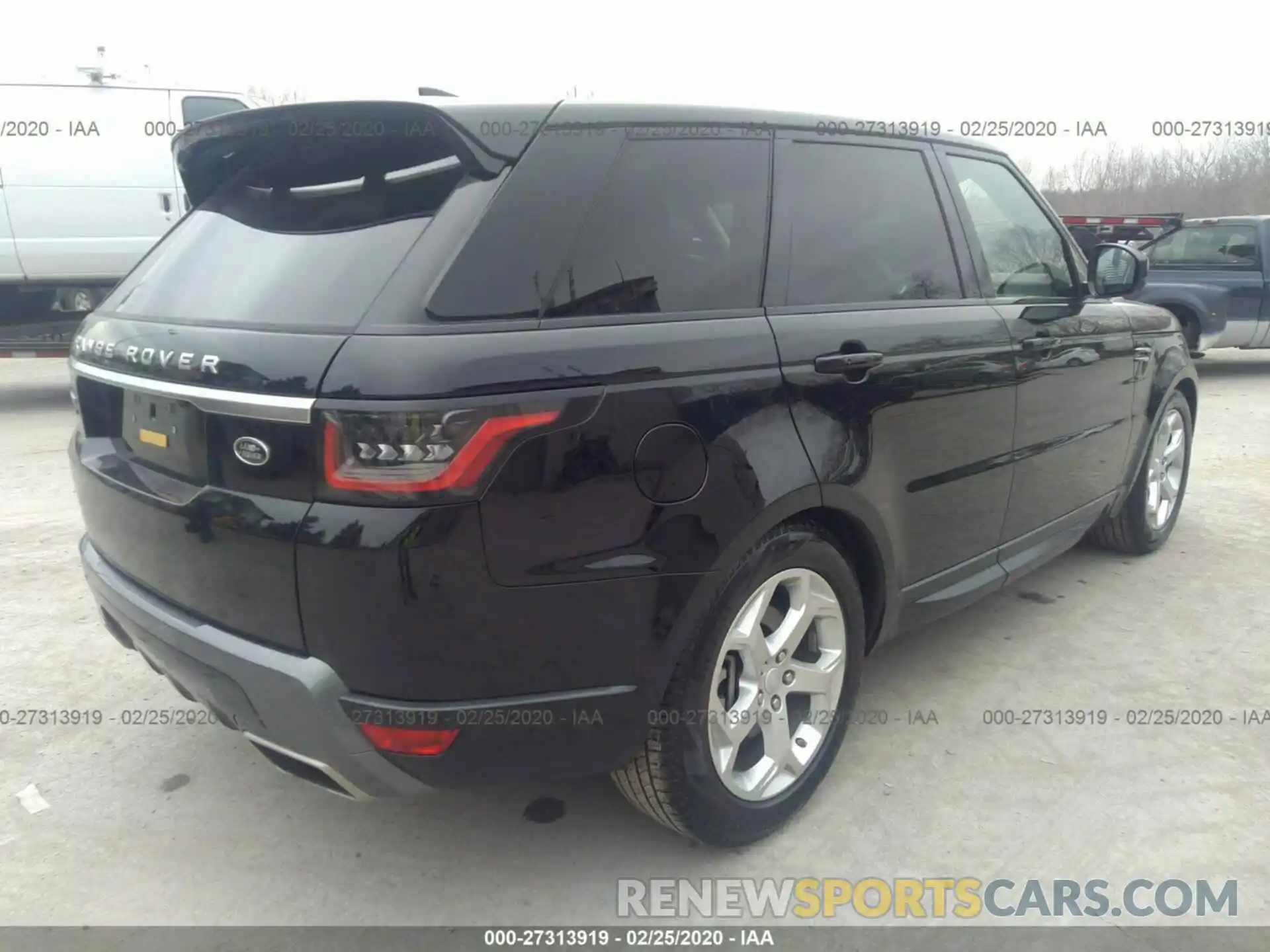 4 Photograph of a damaged car SALWR2SU7LA882934 LAND ROVER RANGE ROVER SPORT 2020