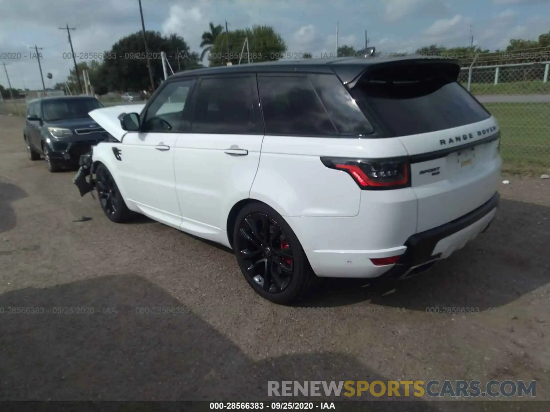 3 Photograph of a damaged car SALWS2RU0LA884955 LAND ROVER RANGE ROVER SPORT 2020