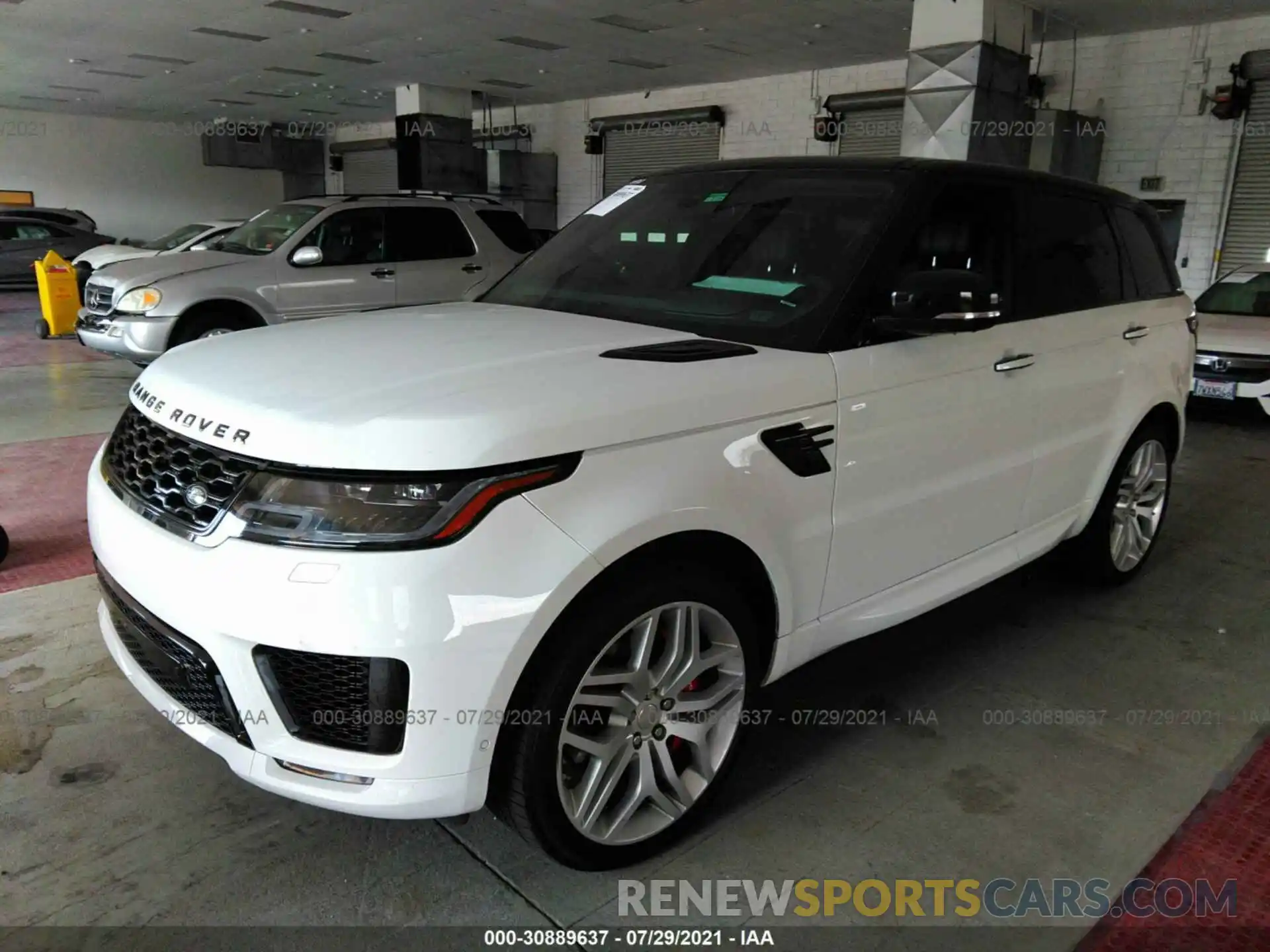 2 Photograph of a damaged car SALWS2RU2LA747659 LAND ROVER RANGE ROVER SPORT 2020