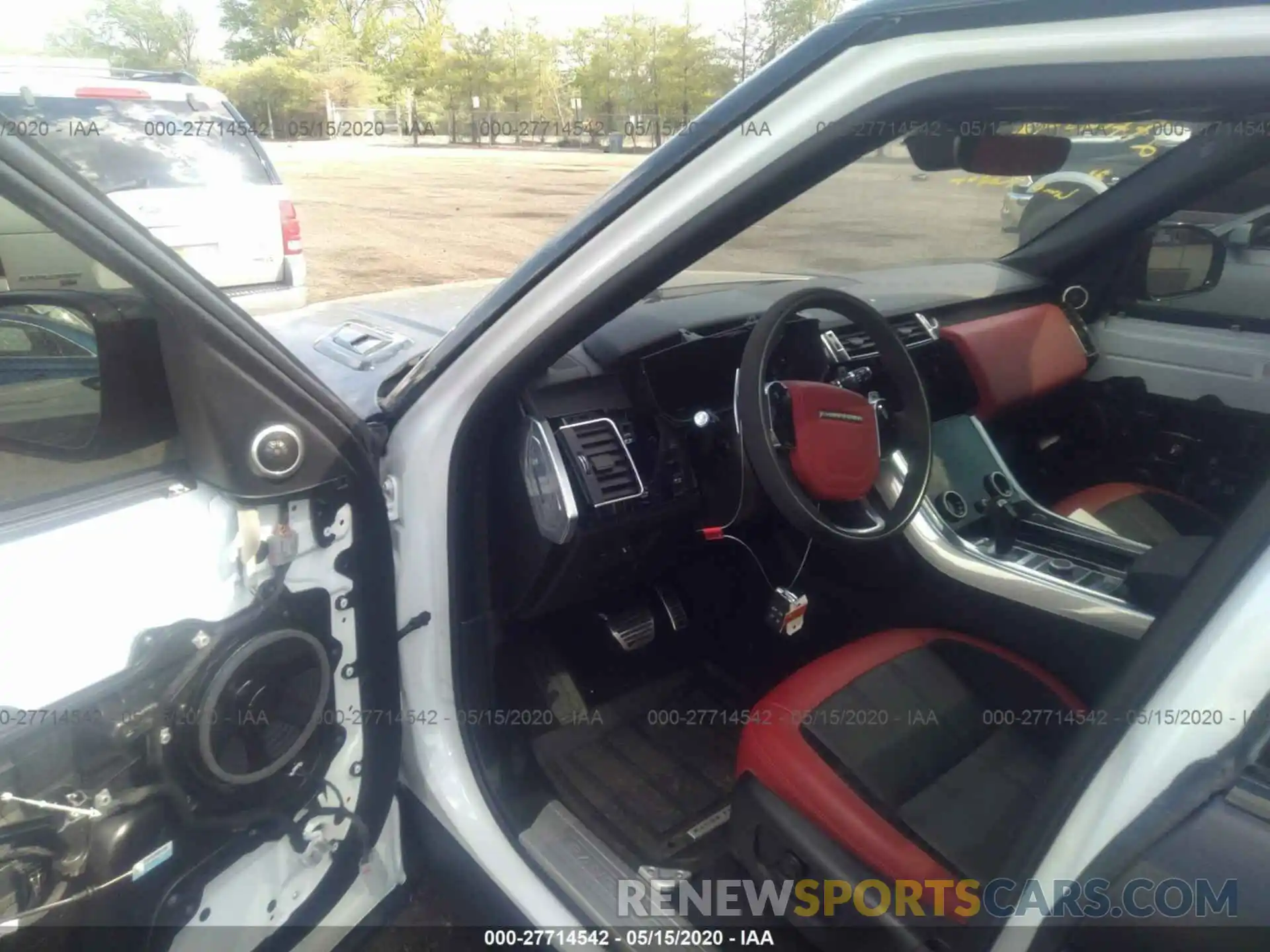 5 Photograph of a damaged car SALWS2RU6LA704958 LAND ROVER RANGE ROVER SPORT 2020