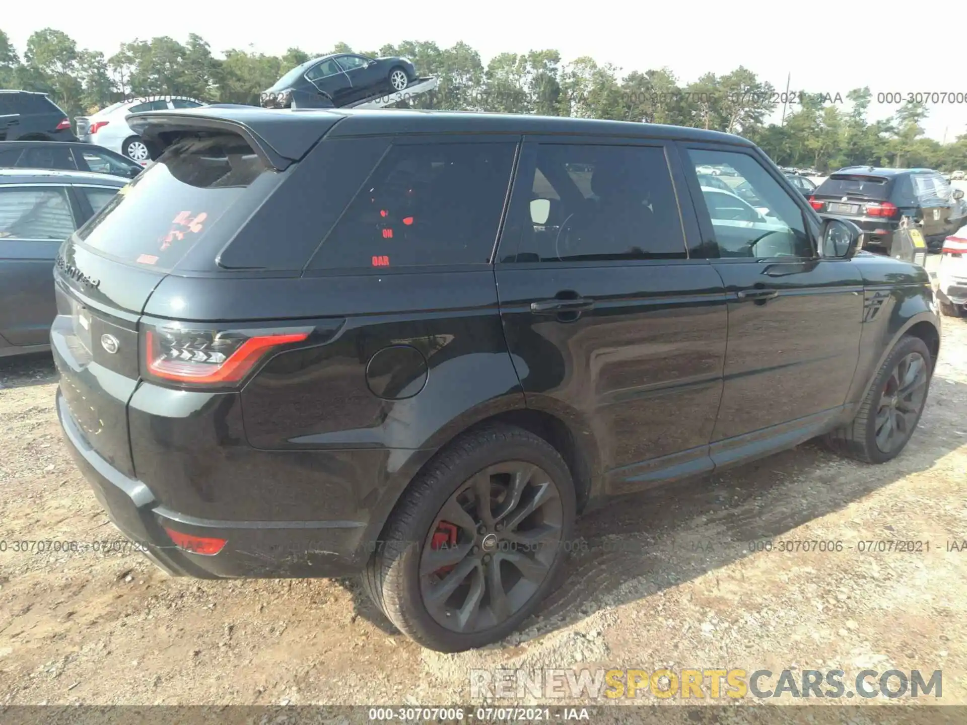 4 Photograph of a damaged car SALWS2RU6LA731402 LAND ROVER RANGE ROVER SPORT 2020