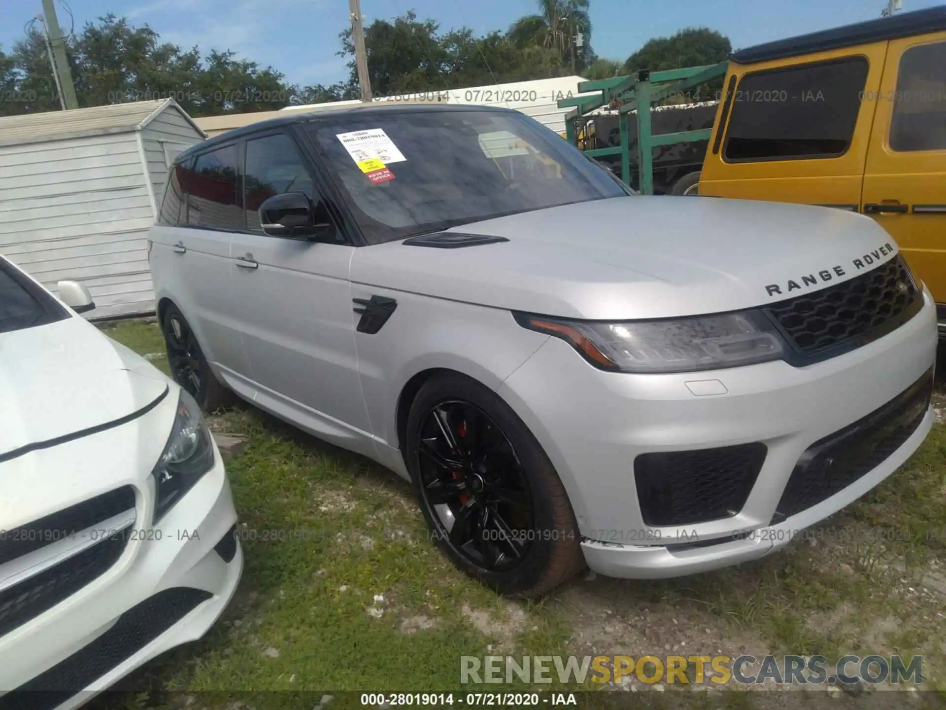 1 Фотография поврежденного автомобиля SALWS2RU7LA724054 LAND ROVER RANGE ROVER SPORT 2020