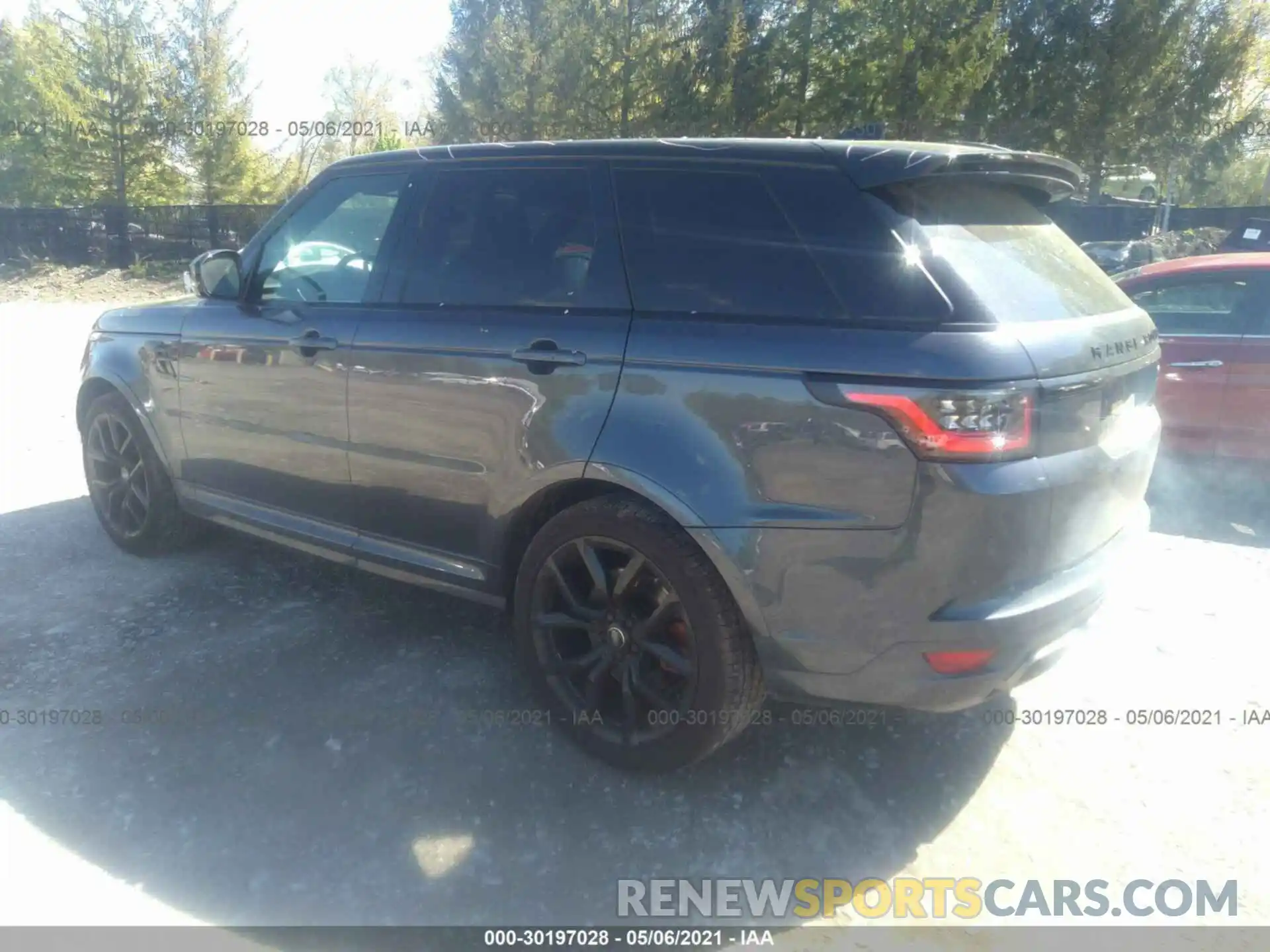 3 Photograph of a damaged car SALWZ2RE8LA712015 LAND ROVER RANGE ROVER SPORT 2020