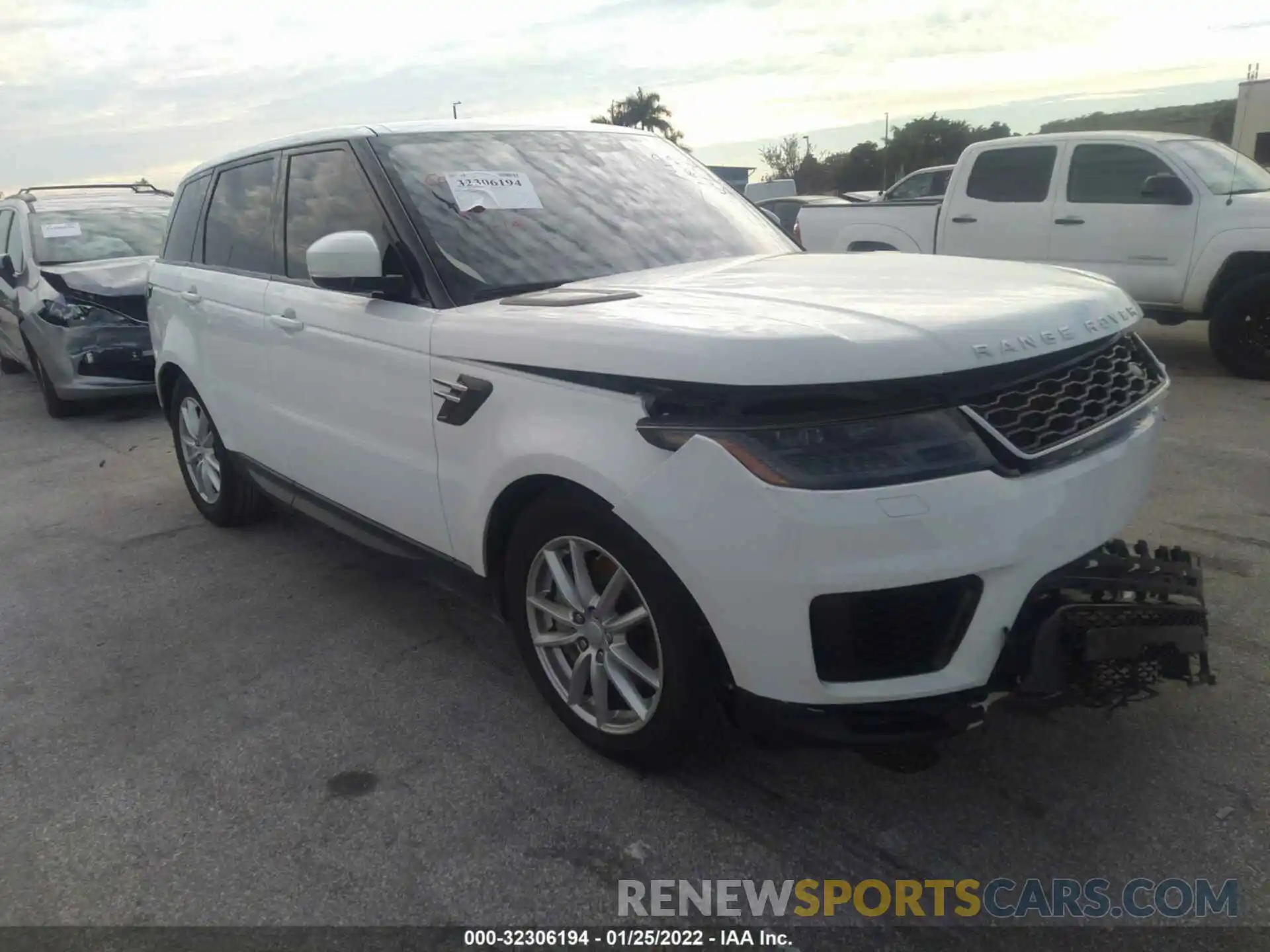 1 Фотография поврежденного автомобиля SALWG2SU4MA778926 LAND ROVER RANGE ROVER SPORT 2021