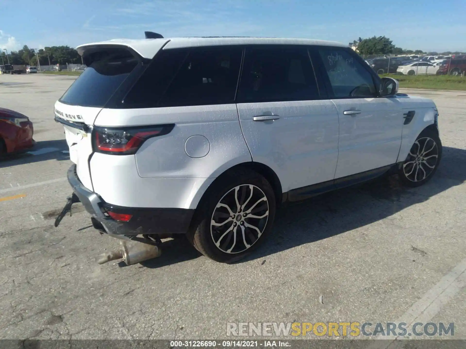 4 Фотография поврежденного автомобиля SALWR2SU0MA755220 LAND ROVER RANGE ROVER SPORT 2021