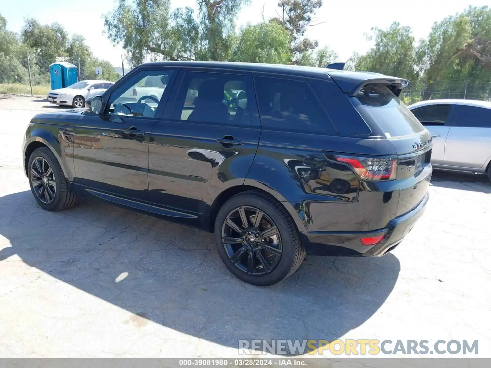 3 Photograph of a damaged car SALWR2SU4MA758363 LAND ROVER RANGE ROVER SPORT 2021