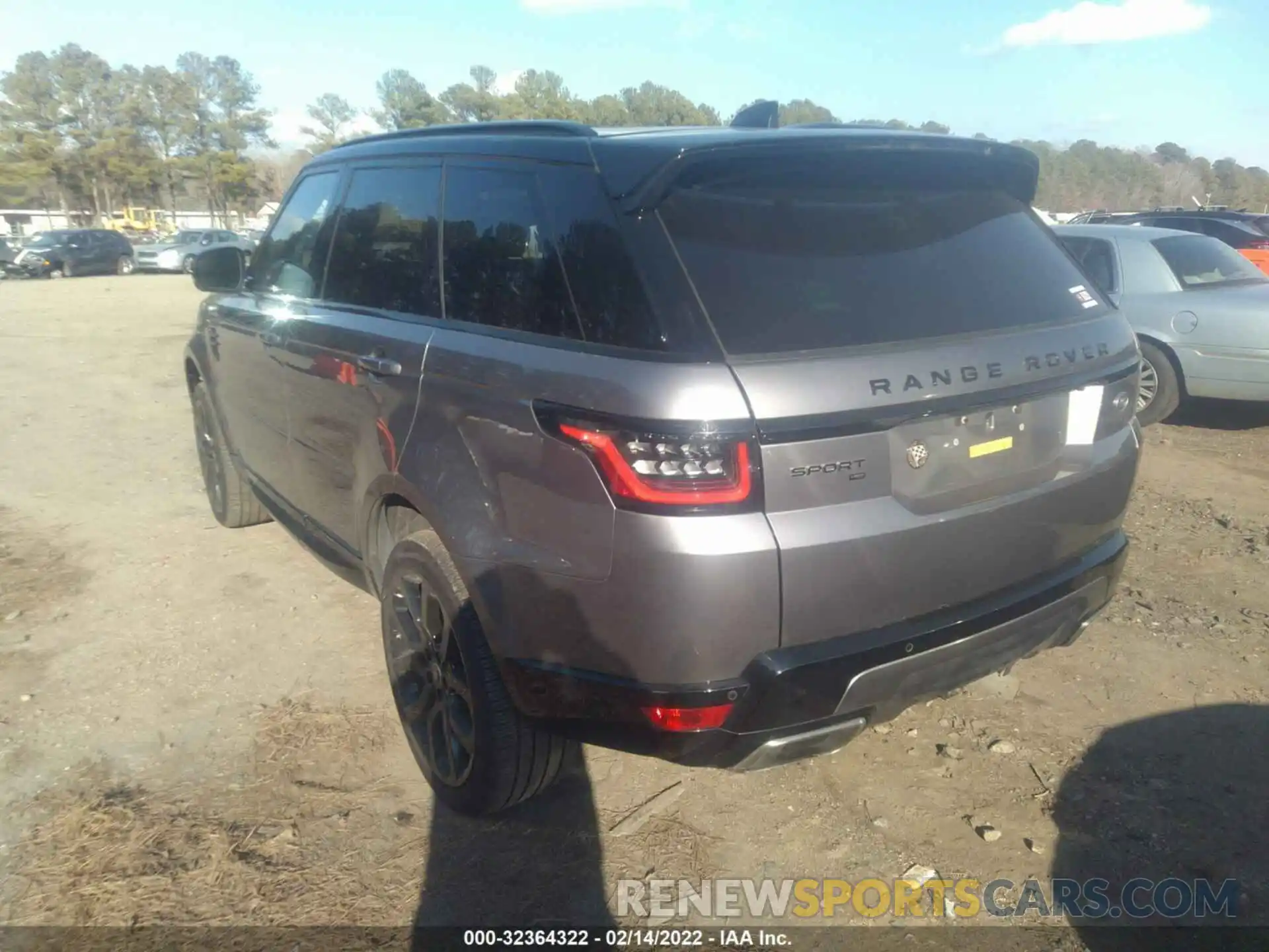 3 Photograph of a damaged car SALWR2SUXMA752423 LAND ROVER RANGE ROVER SPORT 2021