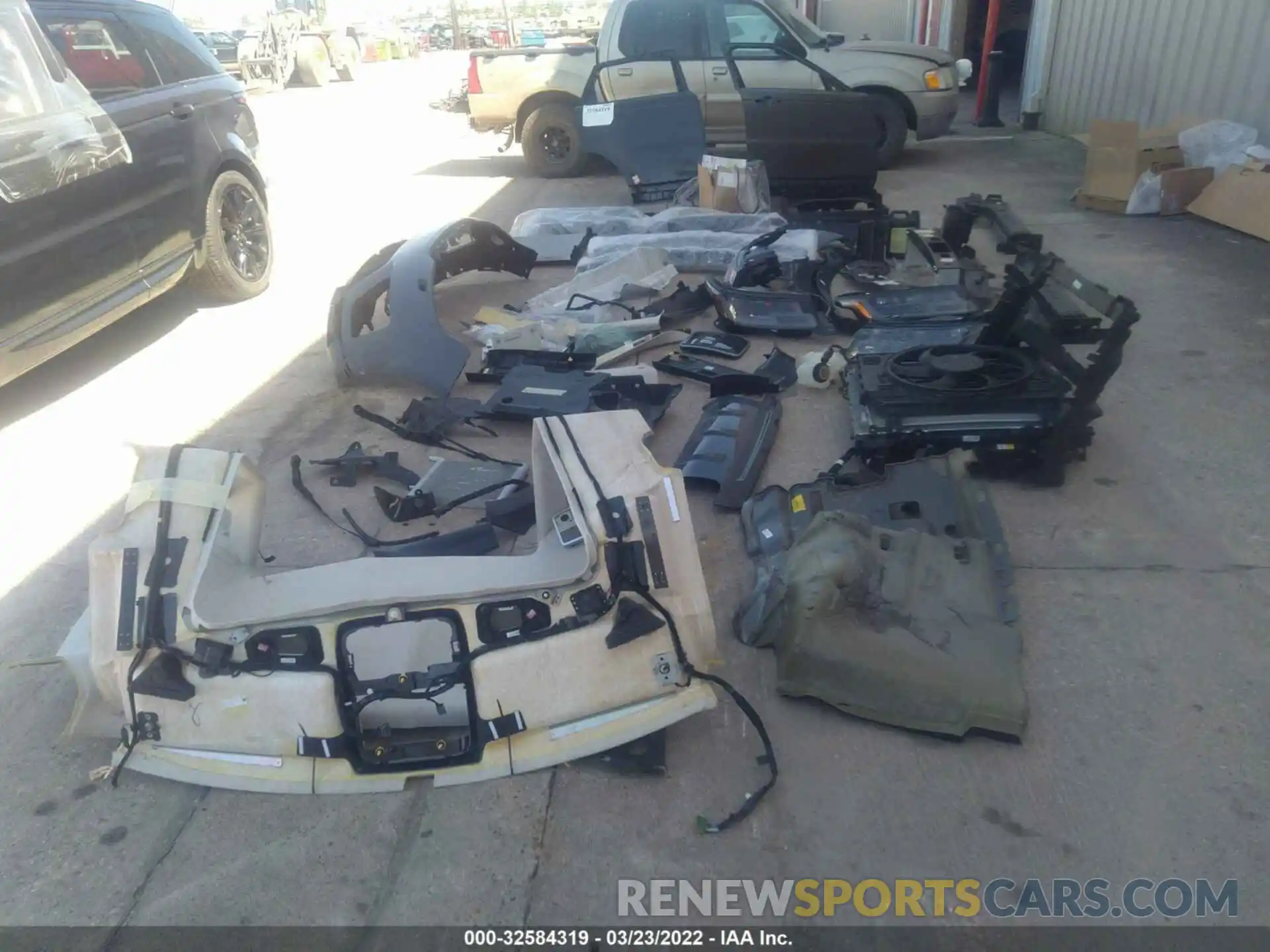 12 Photograph of a damaged car SALWS2RU5MA791141 LAND ROVER RANGE ROVER SPORT 2021