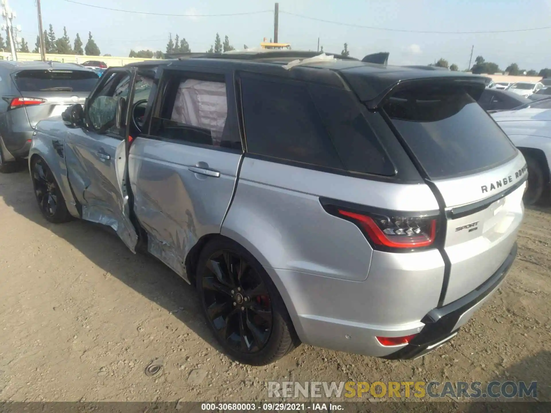 3 Фотография поврежденного автомобиля SALWS2RU7MA776690 LAND ROVER RANGE ROVER SPORT 2021