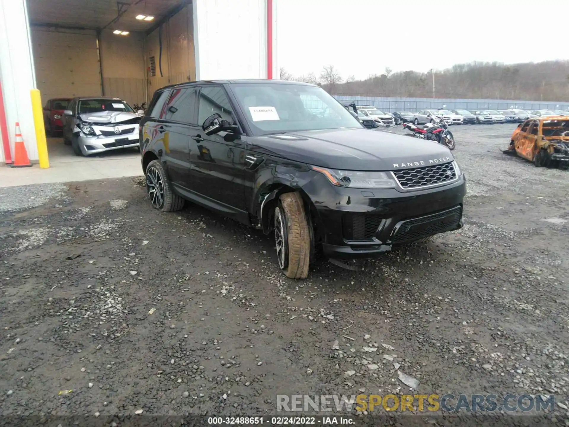 1 Фотография поврежденного автомобиля SALWG2SU0NA207421 LAND ROVER RANGE ROVER SPORT 2022