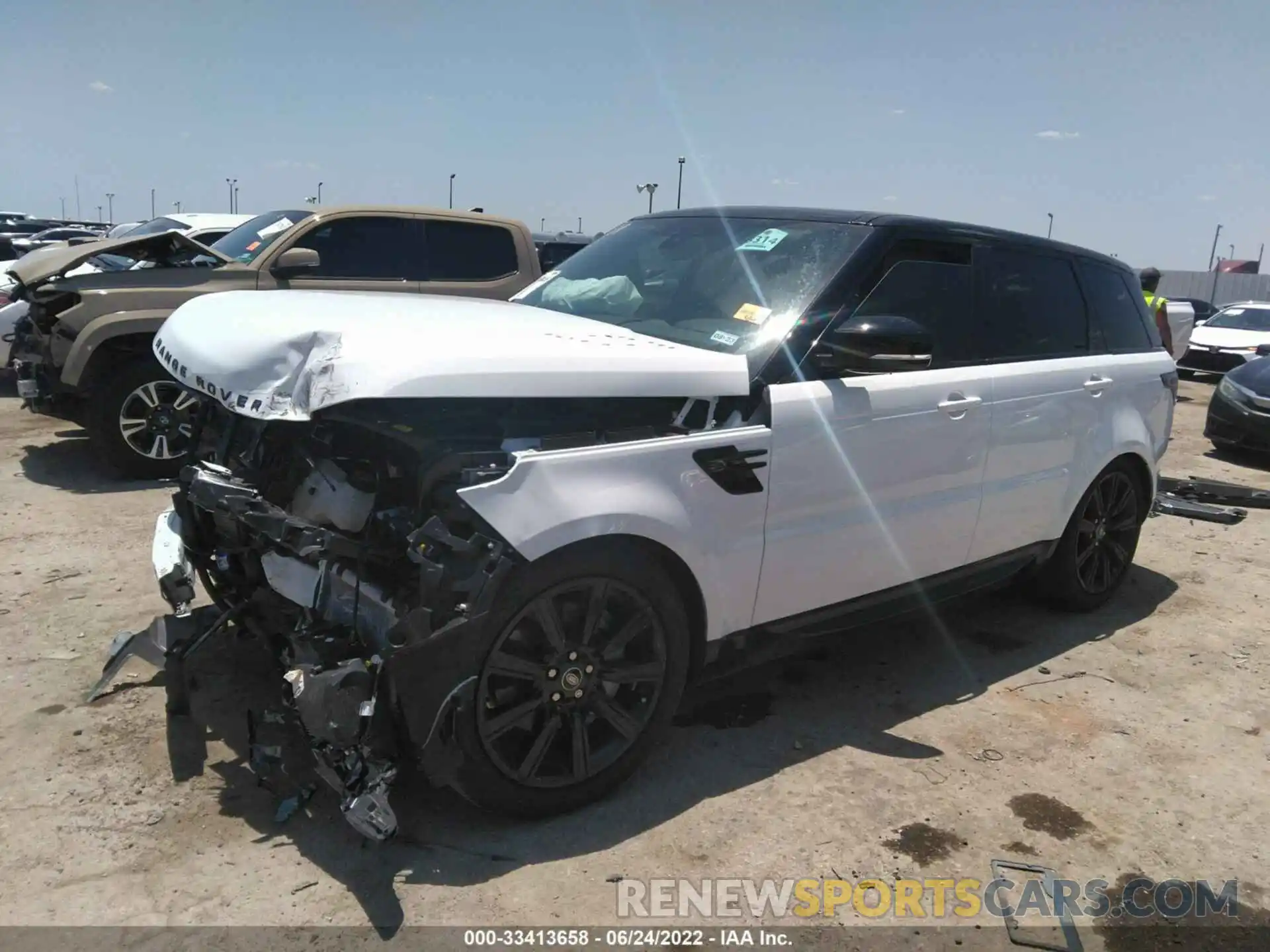 2 Photograph of a damaged car SALWR2SUXNA205461 LAND ROVER RANGE ROVER SPORT 2022