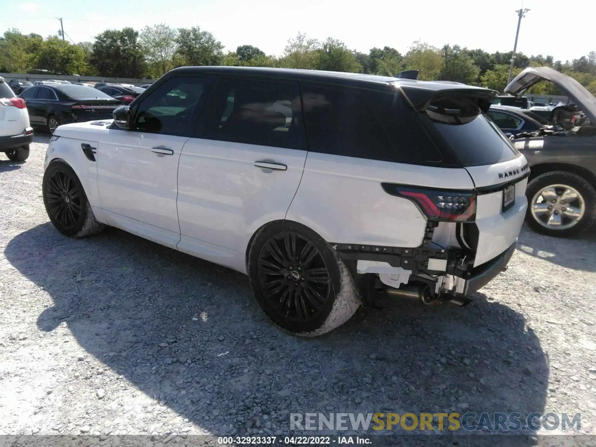 3 Photograph of a damaged car SALWS2RU6NA210201 LAND ROVER RANGE ROVER SPORT 2022