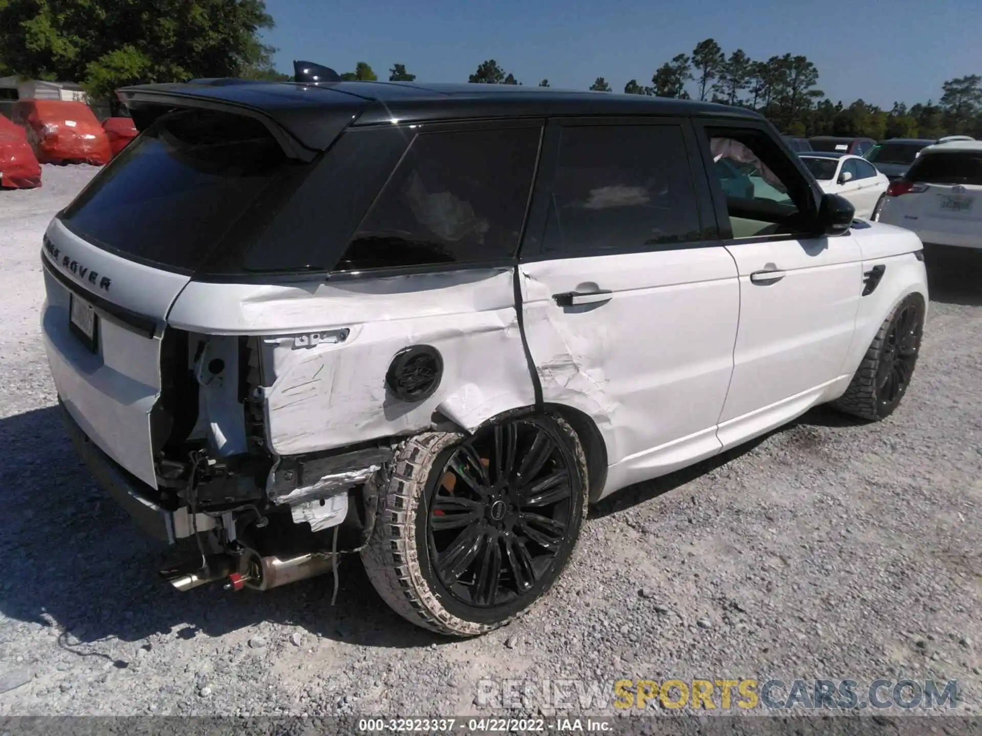 4 Фотография поврежденного автомобиля SALWS2RU6NA210201 LAND ROVER RANGE ROVER SPORT 2022