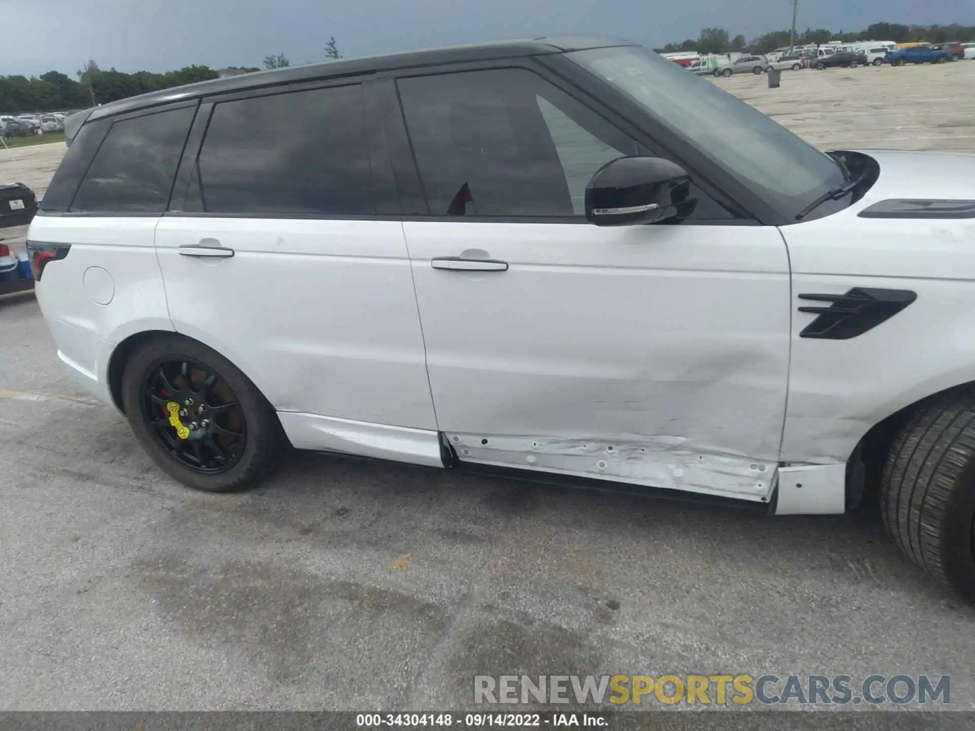 6 Photograph of a damaged car SALWS2RU7NA206724 LAND ROVER RANGE ROVER SPORT 2022