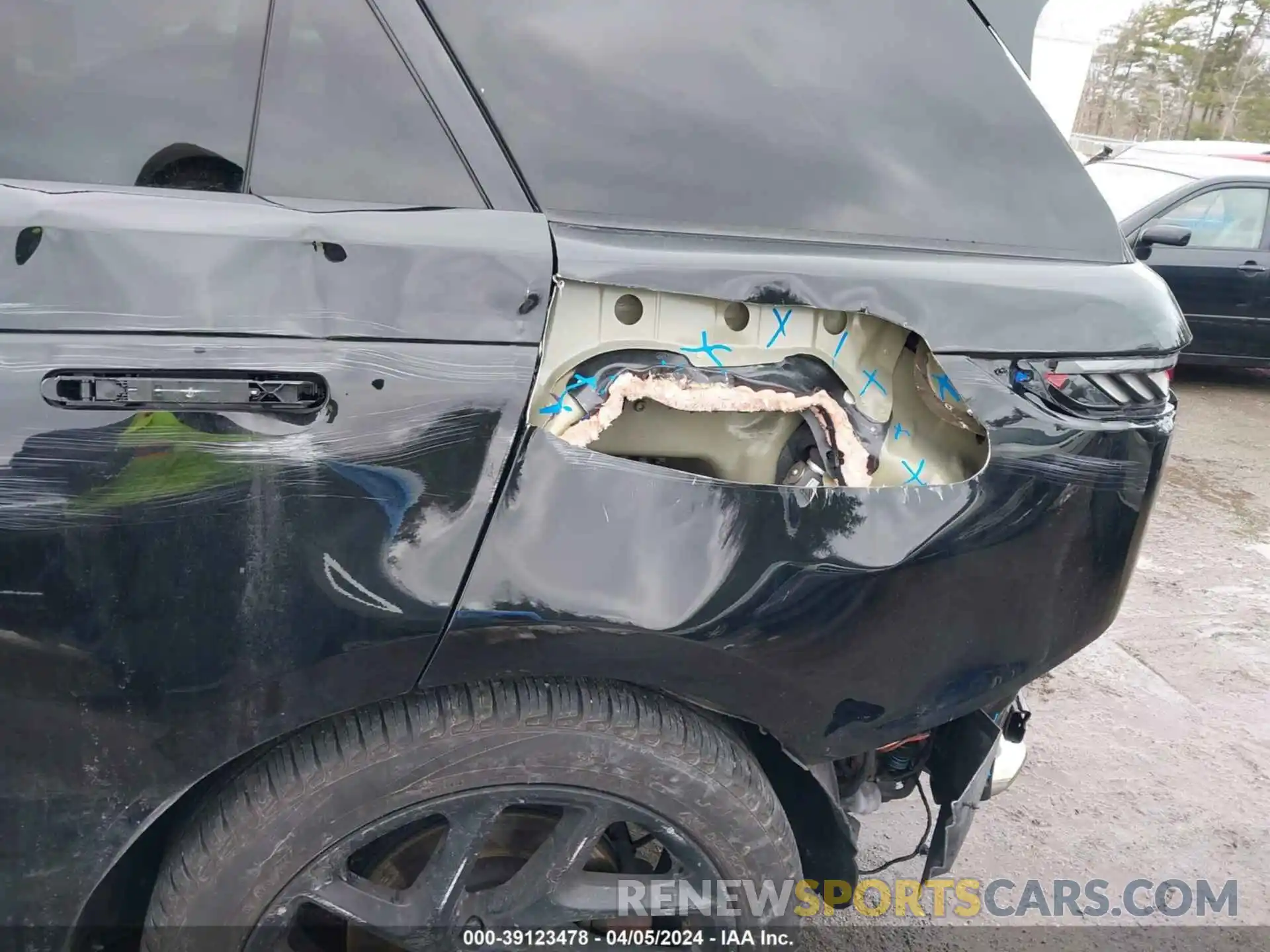 18 Photograph of a damaged car SAL1L9FU4PA112209 LAND ROVER RANGE ROVER SPORT 2023