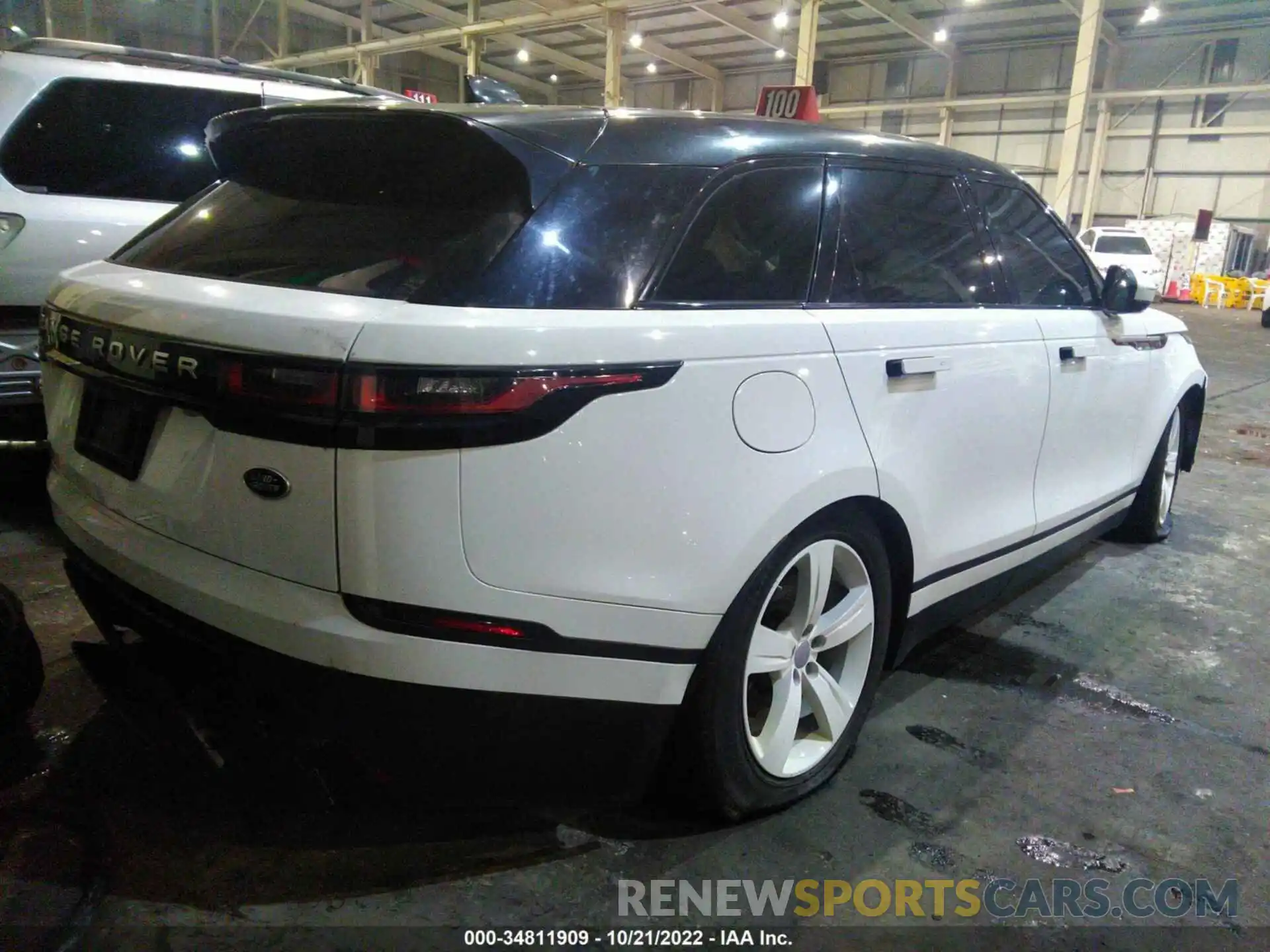 4 Photograph of a damaged car 00LYB2FV3KA212540 LAND ROVER RANGE ROVER VELAR 2019