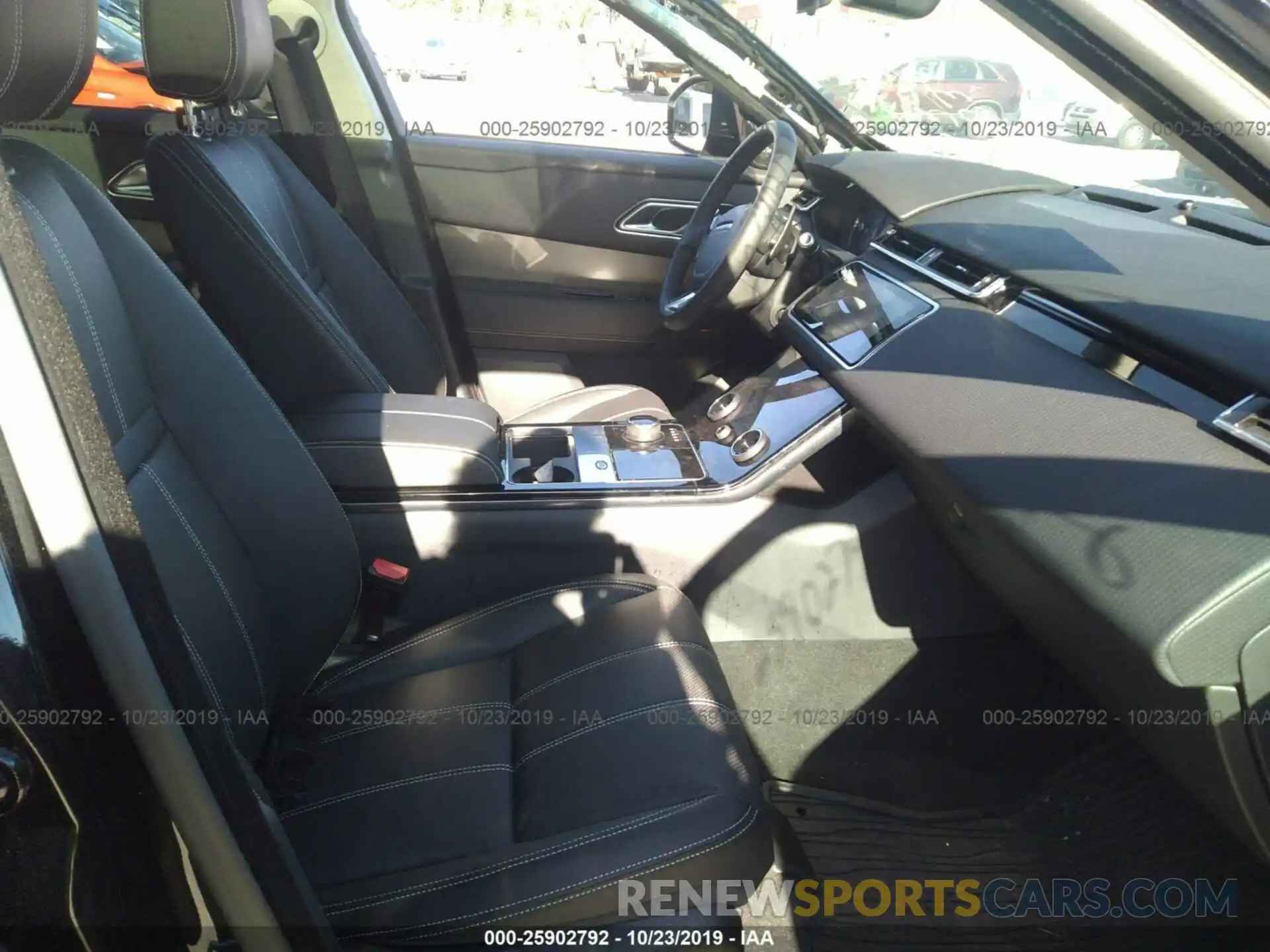 5 Photograph of a damaged car SALYB2EX0KA791473 LAND ROVER RANGE ROVER VELAR 2019