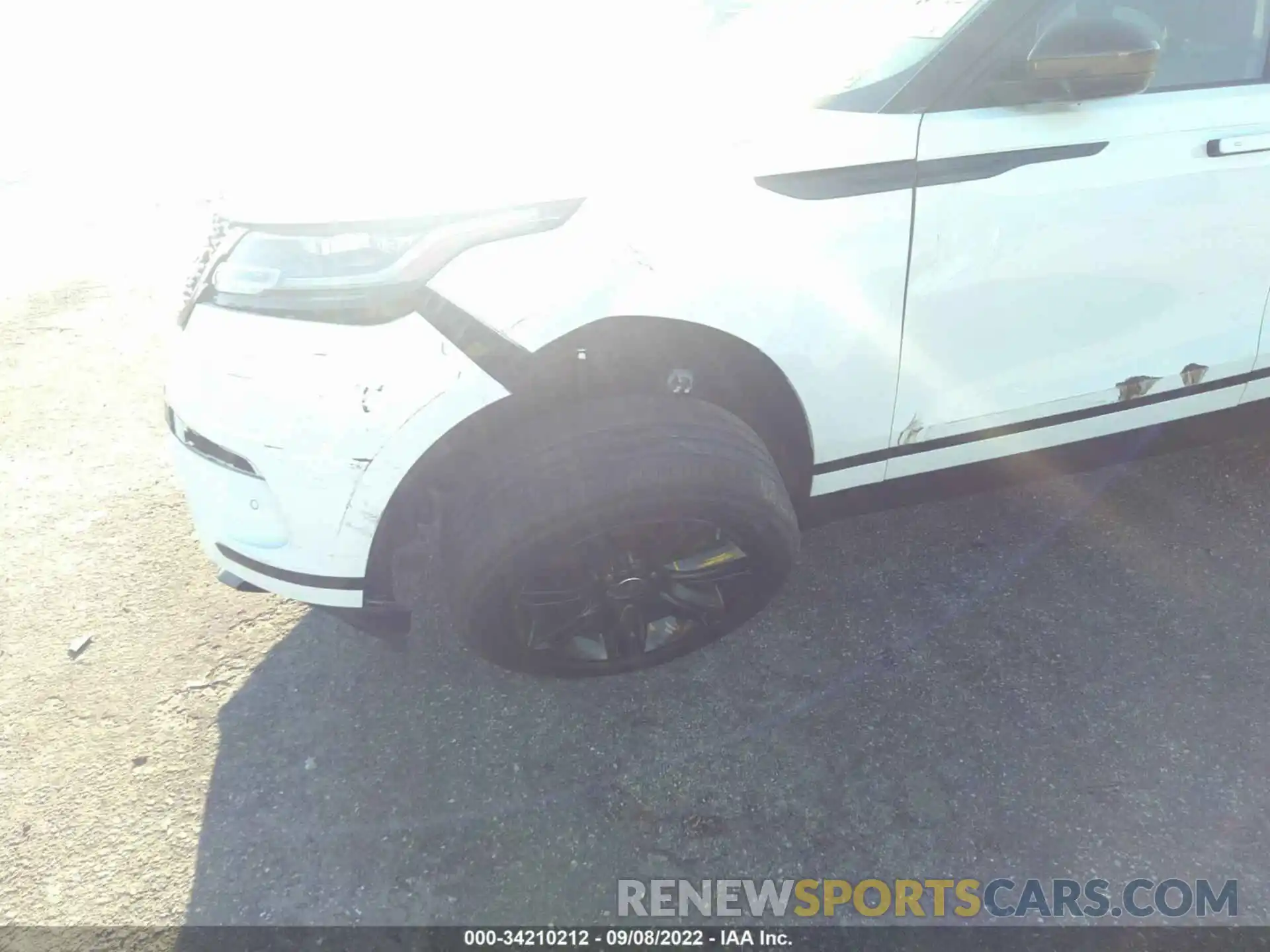 6 Photograph of a damaged car SALYB2EX1KA780269 LAND ROVER RANGE ROVER VELAR 2019