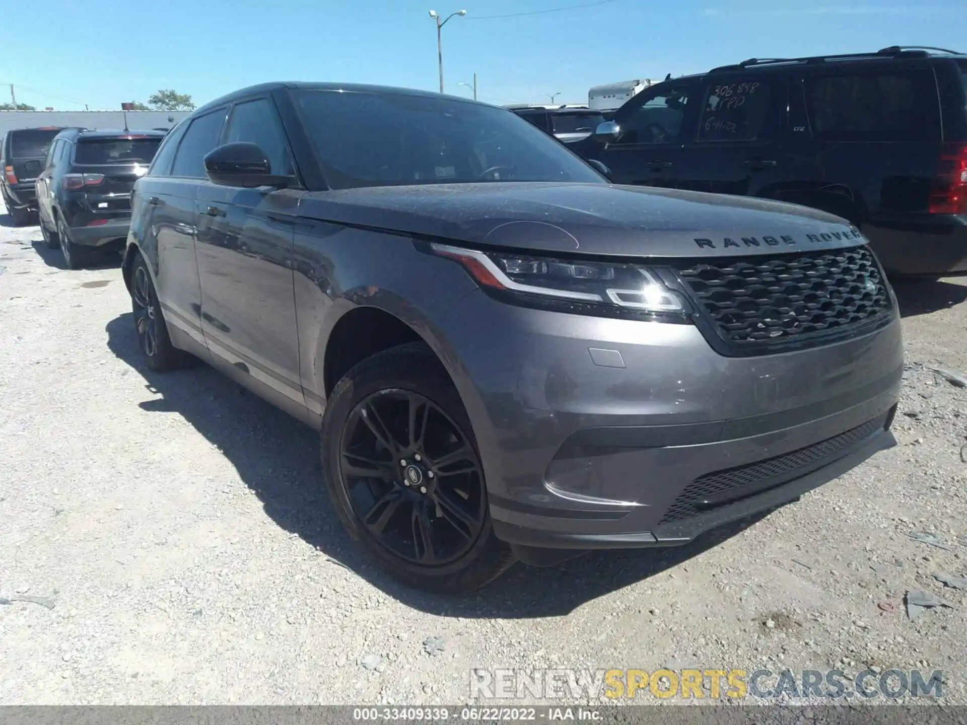 1 Photograph of a damaged car SALYB2EX4KA794828 LAND ROVER RANGE ROVER VELAR 2019