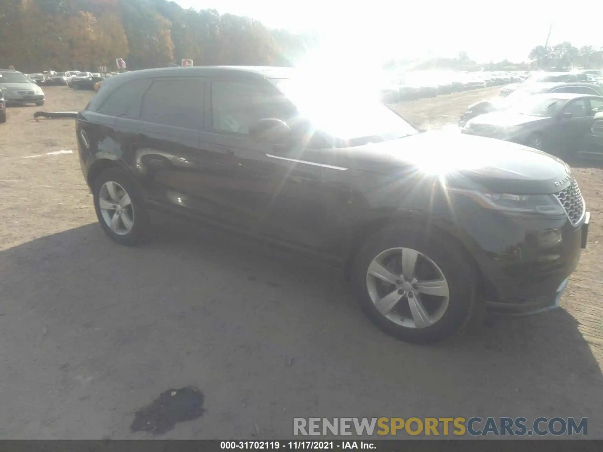 1 Photograph of a damaged car SALYB2EX5KA216379 LAND ROVER RANGE ROVER VELAR 2019